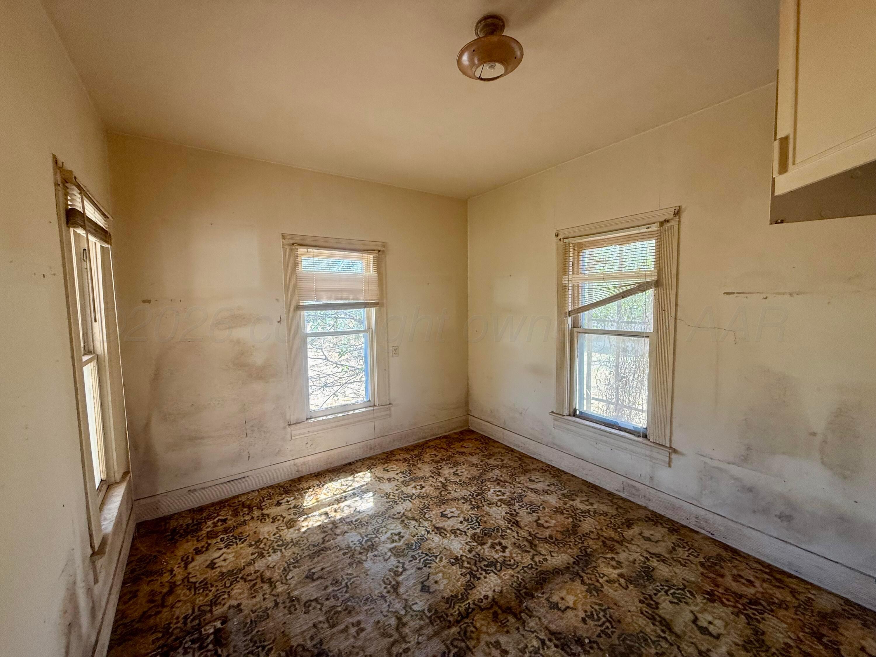 519 W 7th Street Property Photo 23