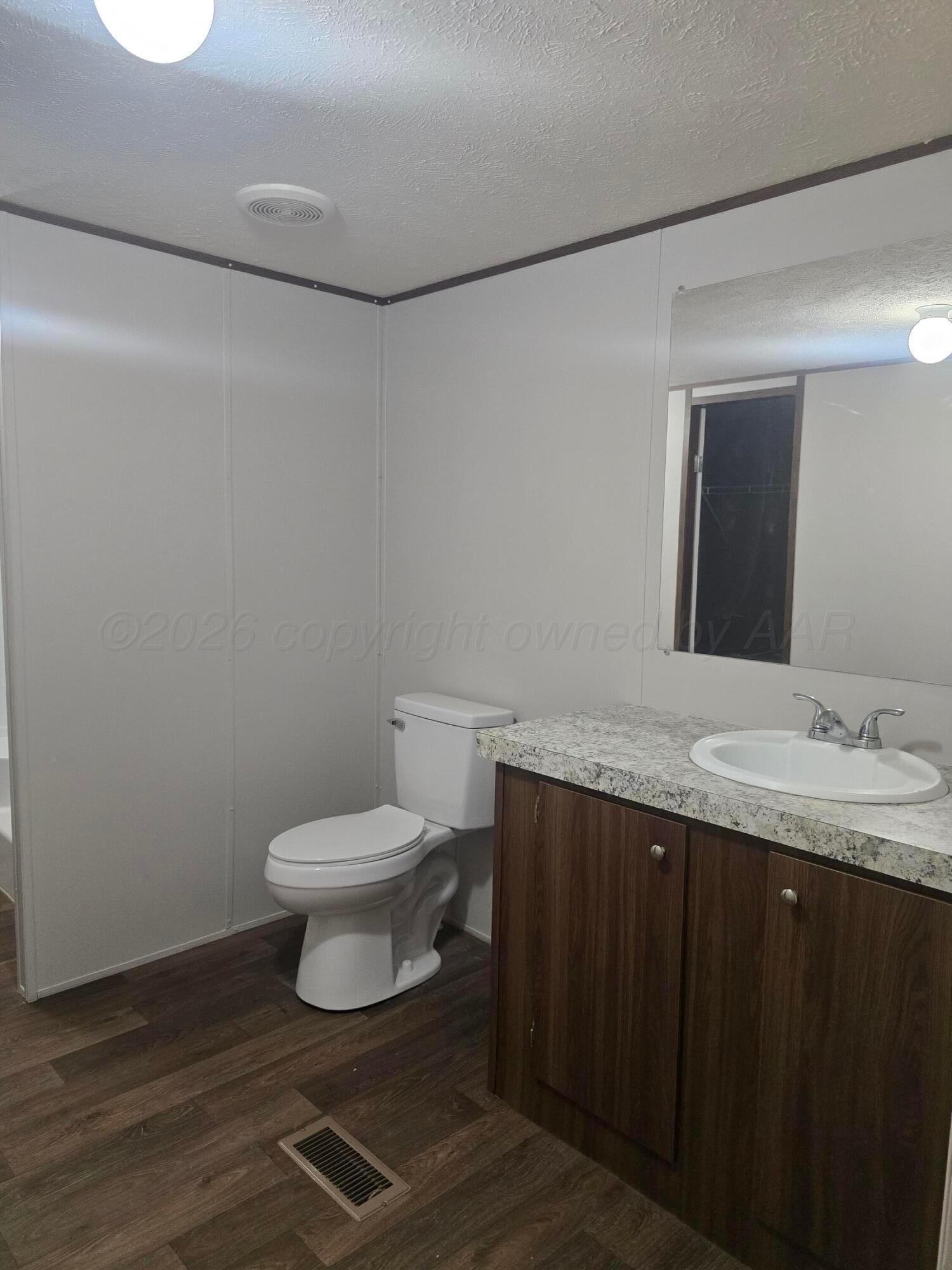1402 N Johnson Street Property Photo 7