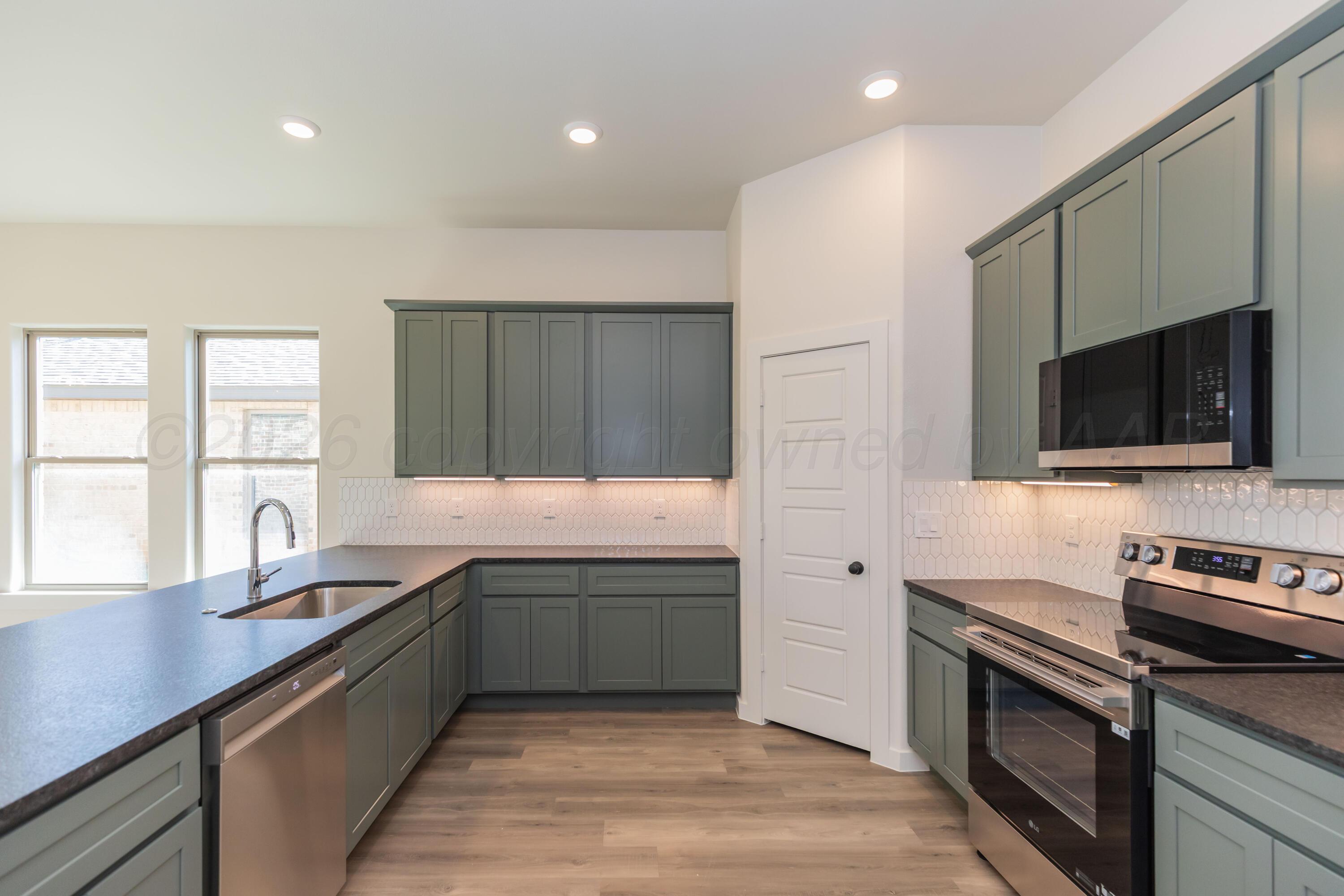 4206 Houlette Street Property Photo 6