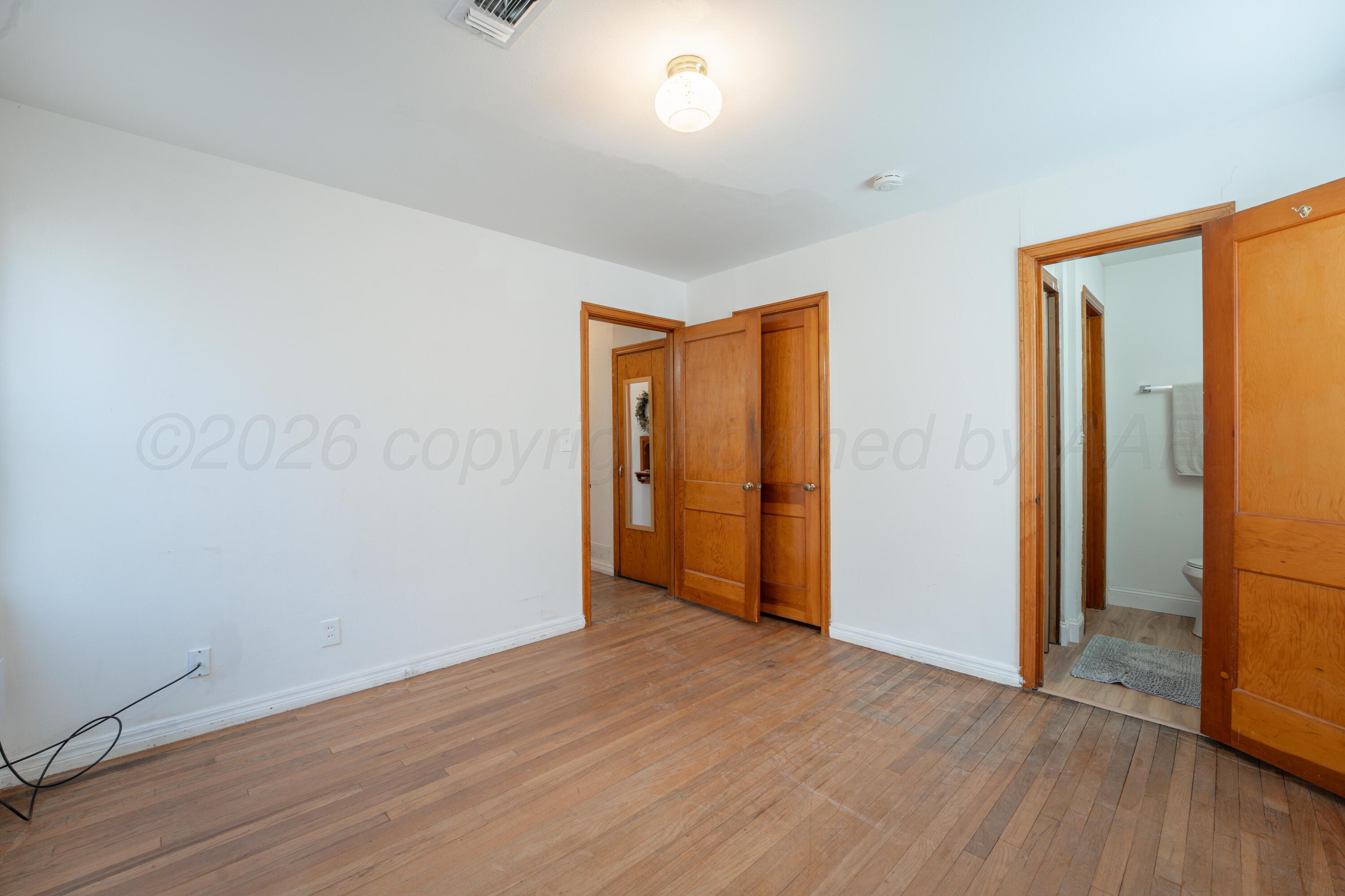 702 Sunset Terrace Property Photo 14