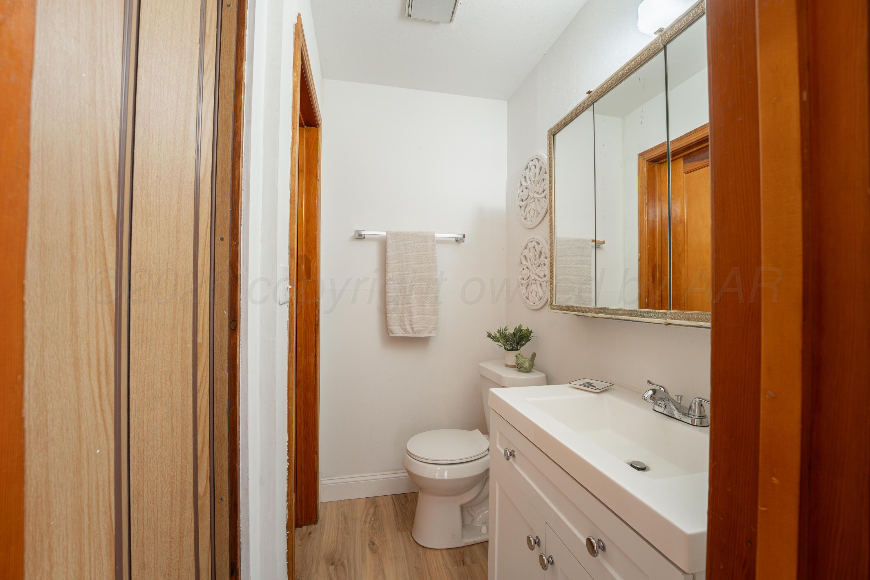702 Sunset Terrace Property Photo 15