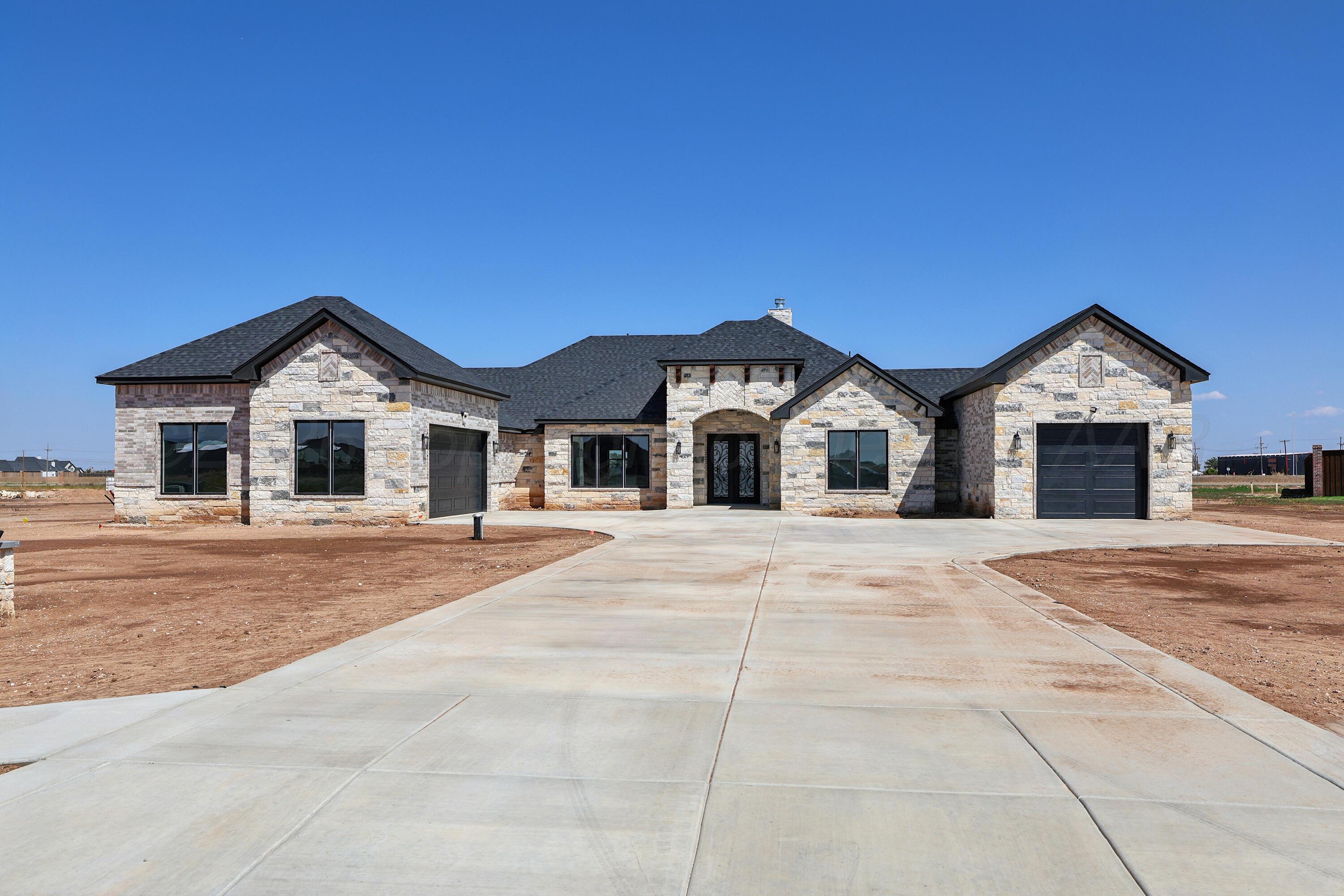 11661 Twin Hills Drive Property Photo 1