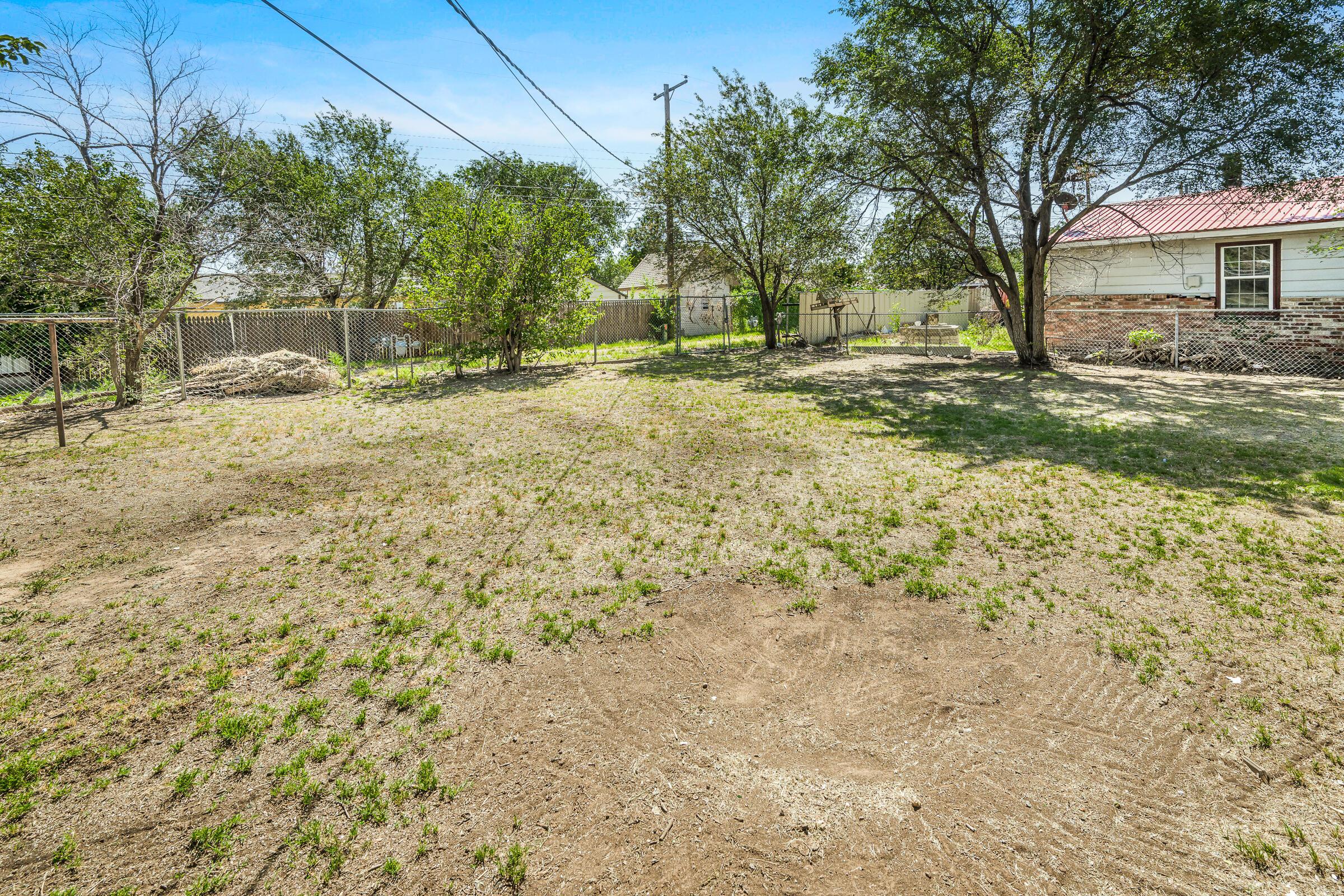 1604 Gardenia Street Property Photo 3