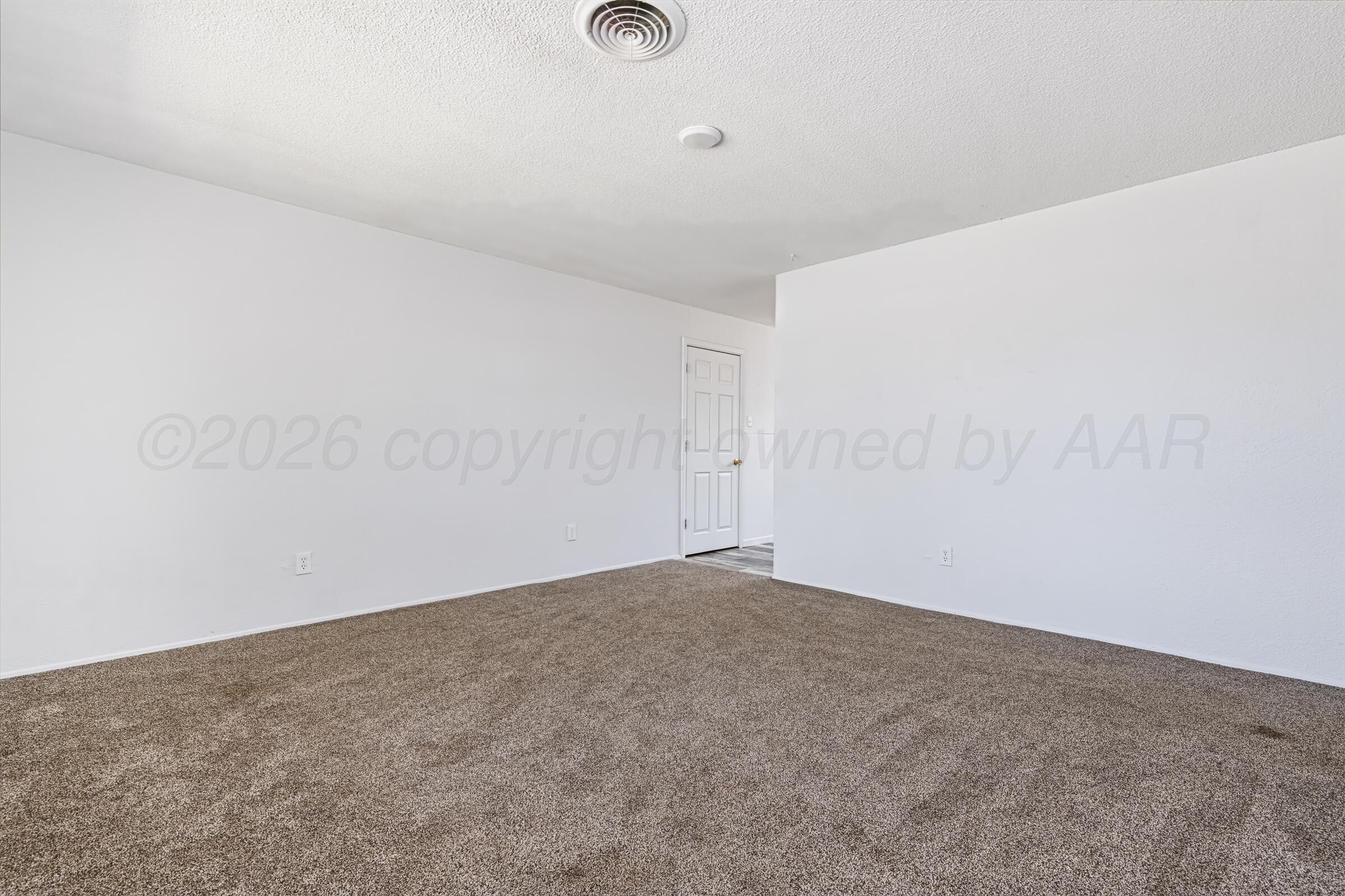 1604 Gardenia Street Property Photo 5