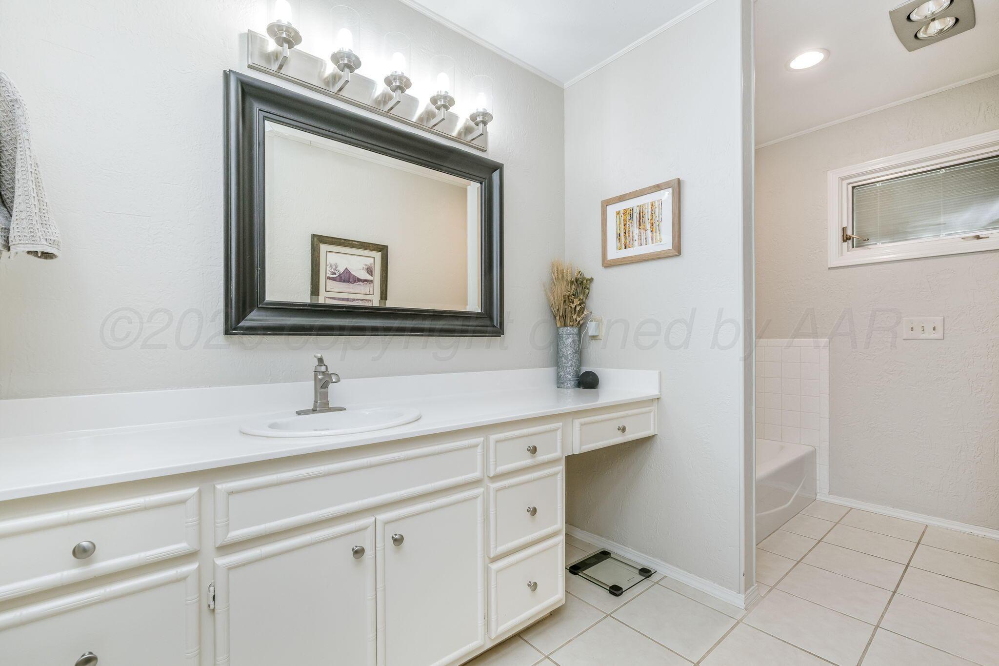 3421 Gladstone Lane Property Photo 16