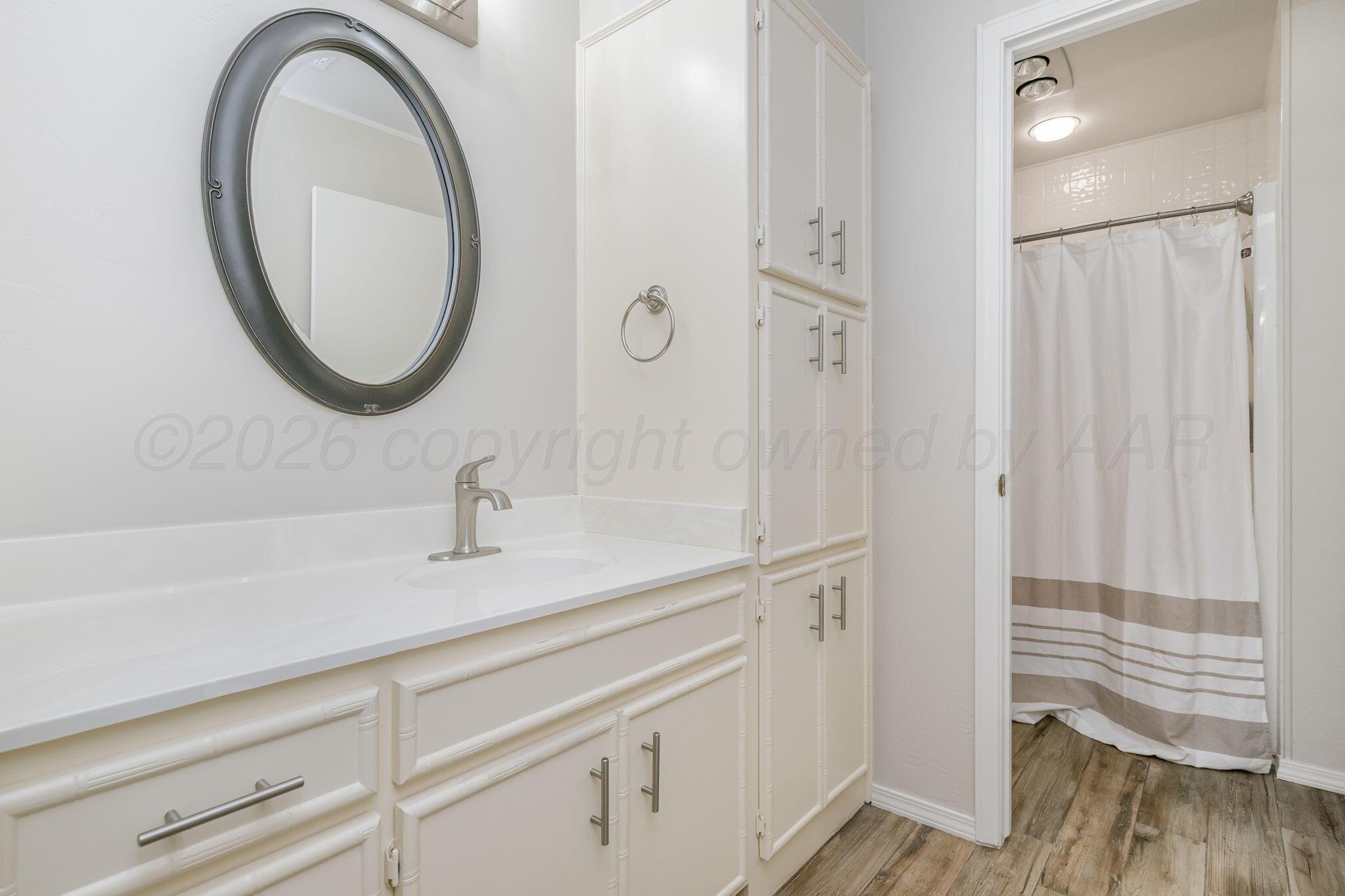 3421 Gladstone Lane Property Photo 19
