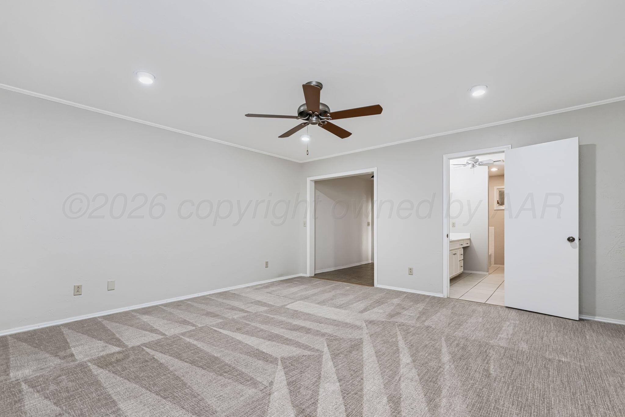 3421 Gladstone Lane Property Photo 34
