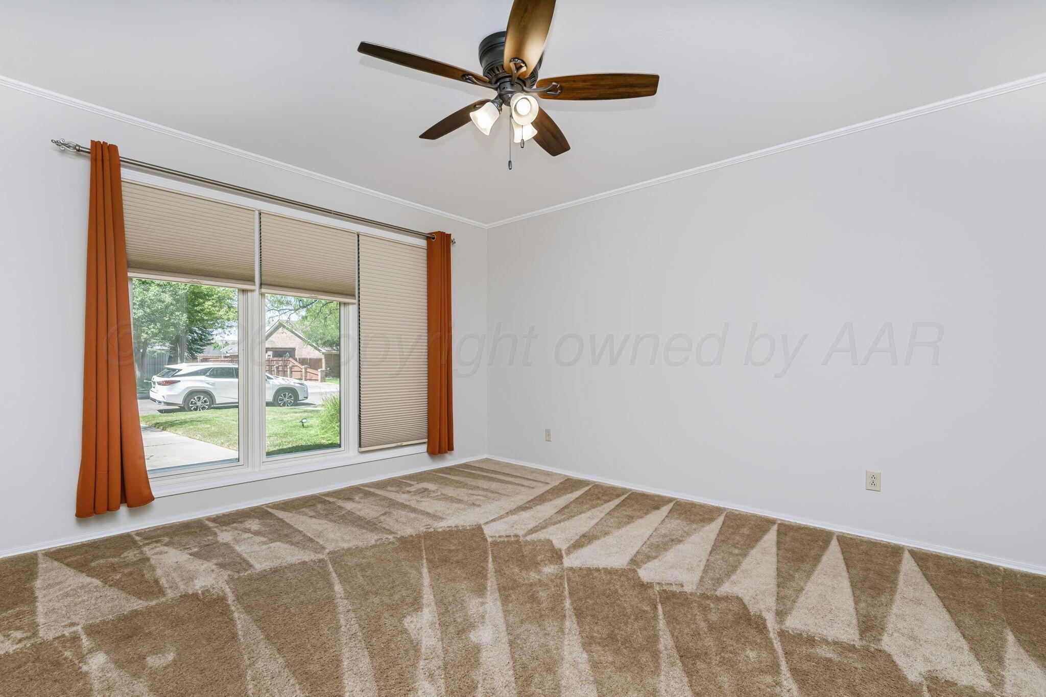3421 Gladstone Lane Property Photo 37