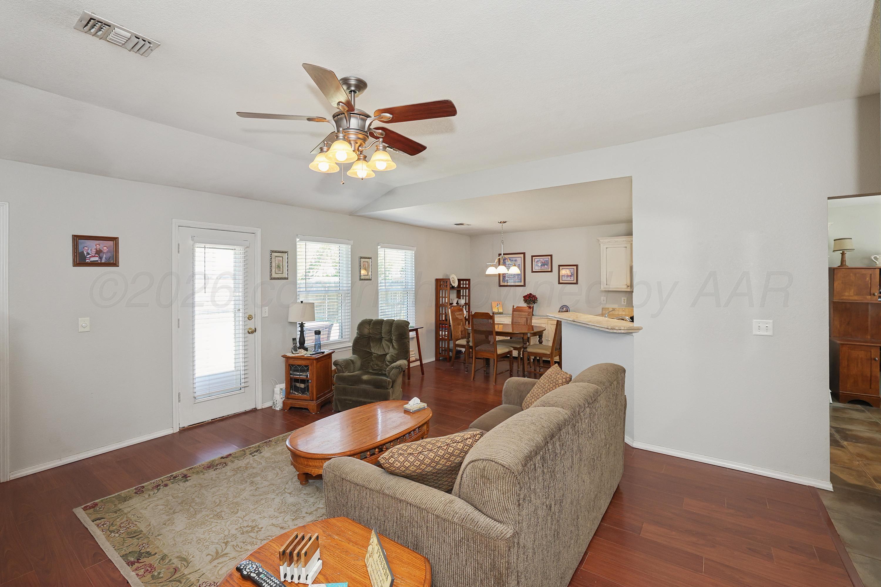 1120 Shasta Drive Property Photo 5