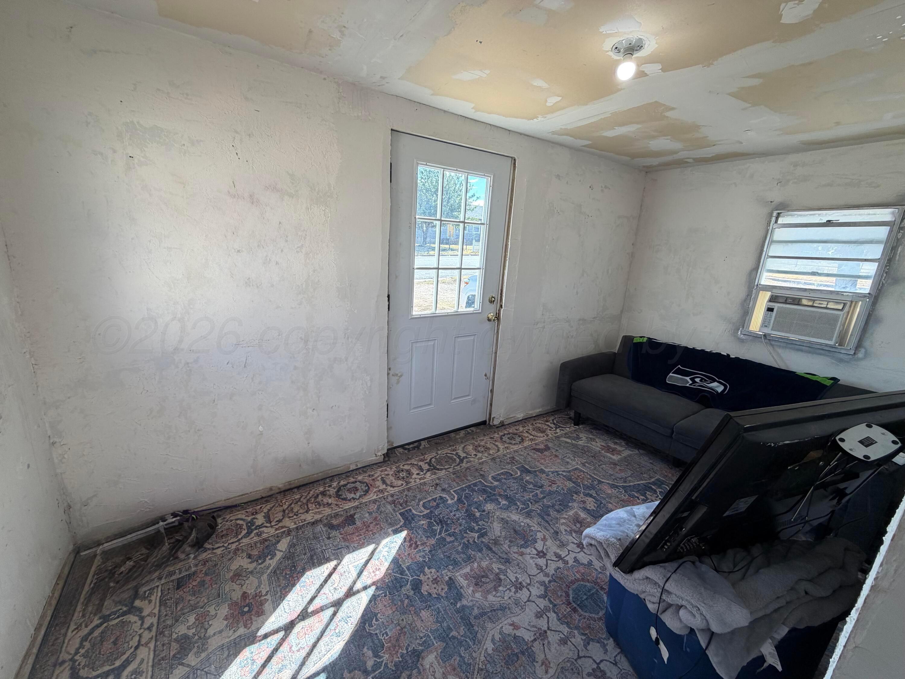 613 N Hazel Street Property Photo 6