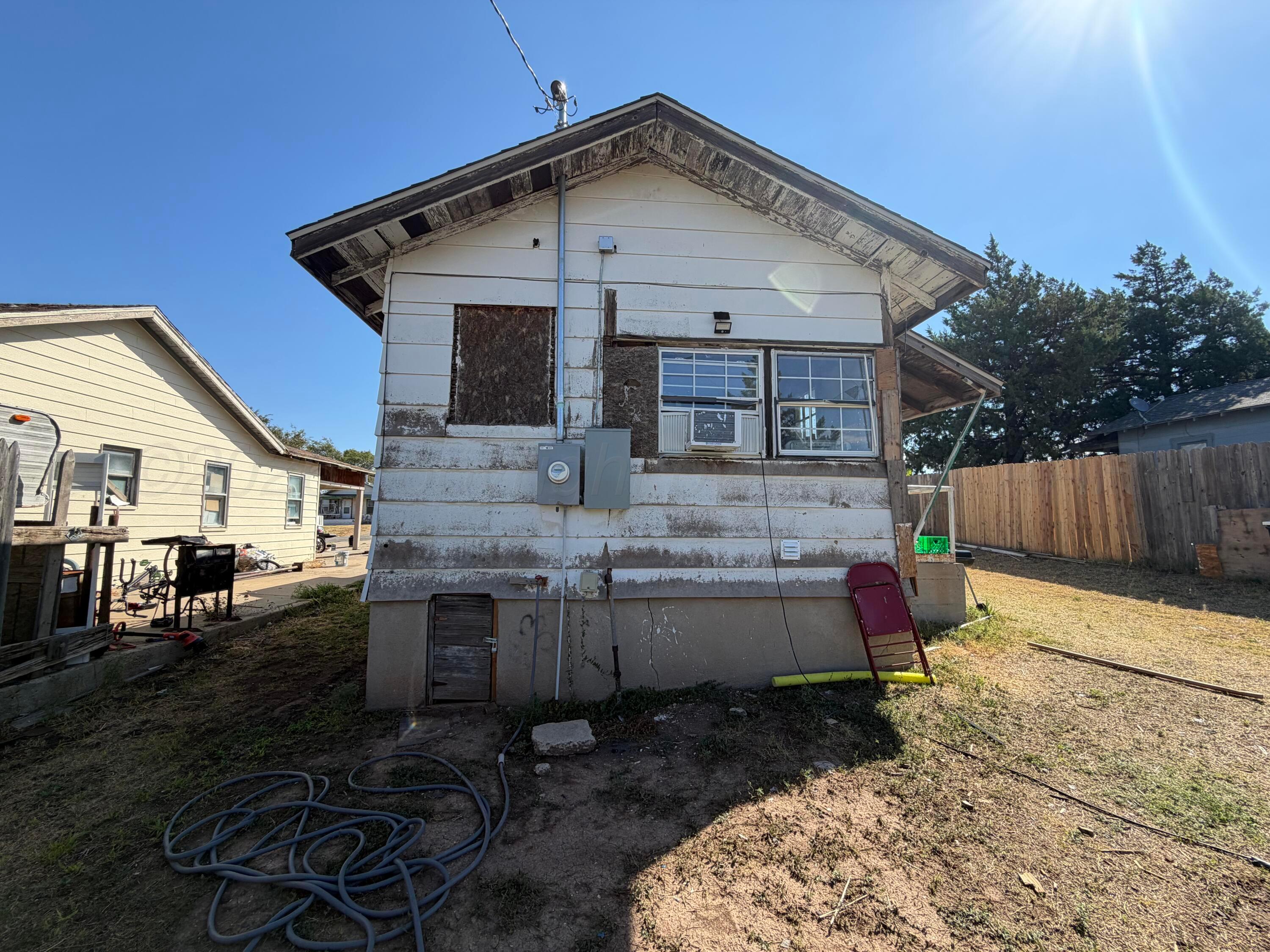 613 N Hazel Street Property Photo 23