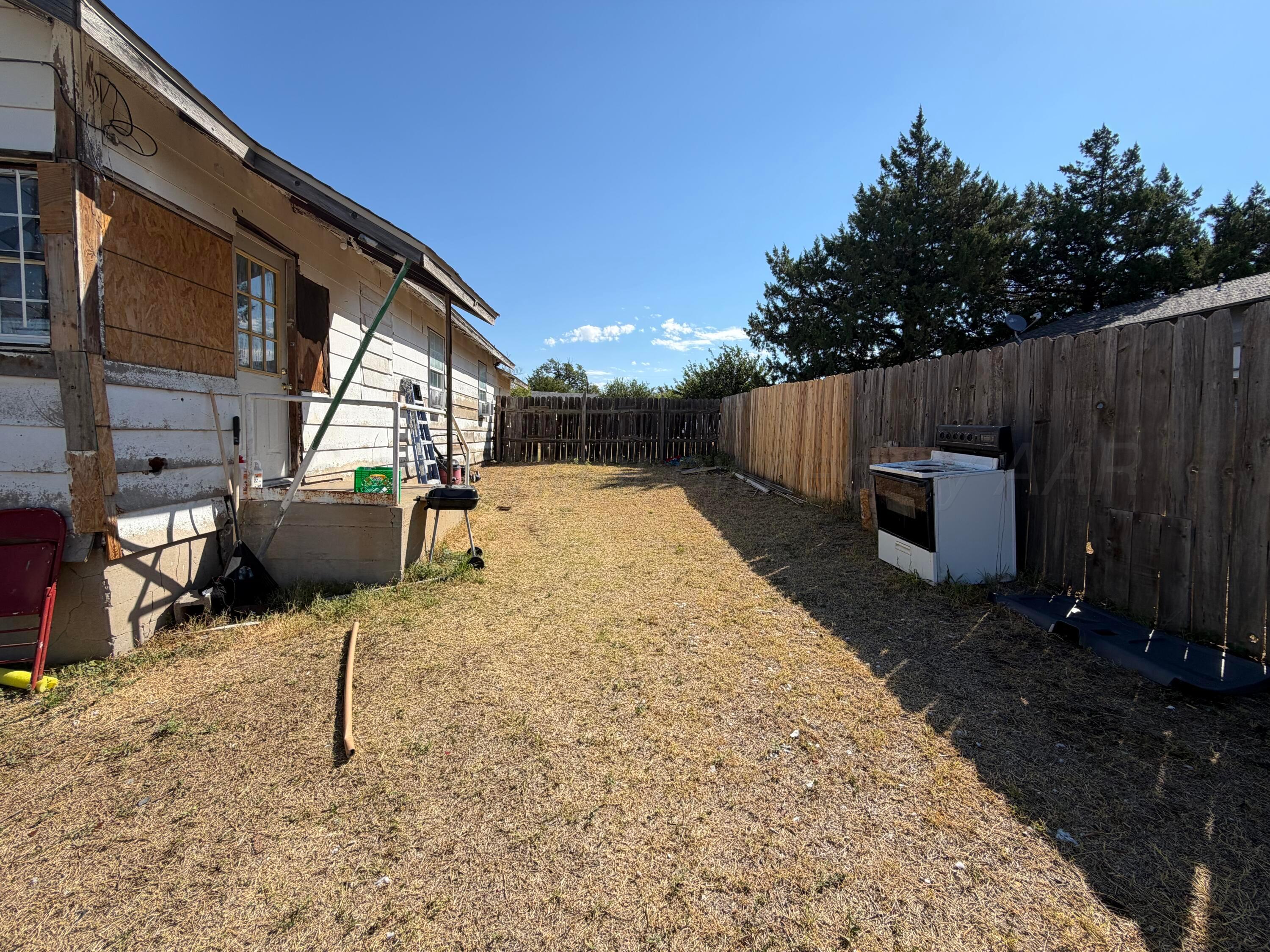 613 N Hazel Street Property Photo 26