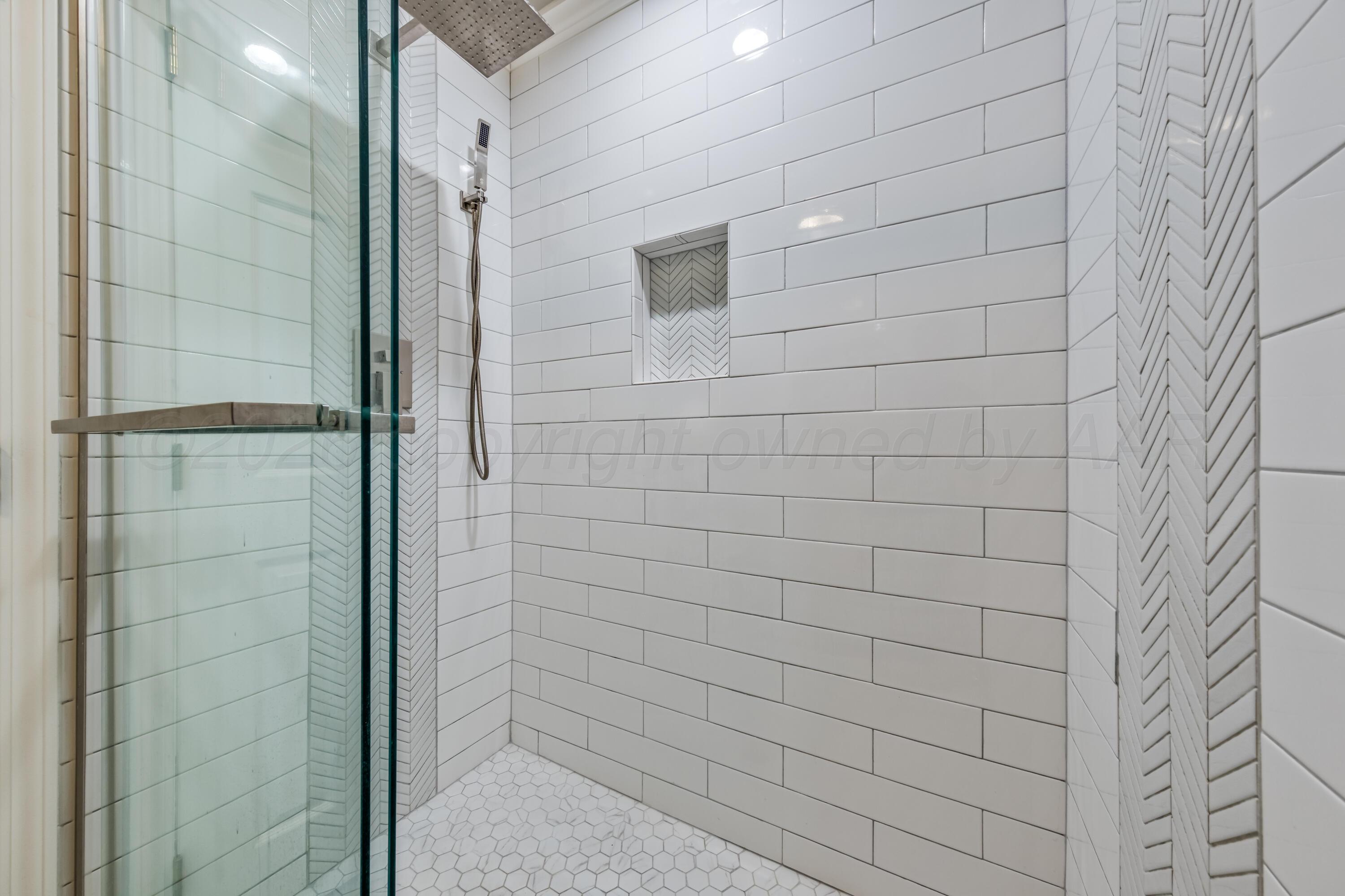 1302 Conlen Avenue Property Photo 39