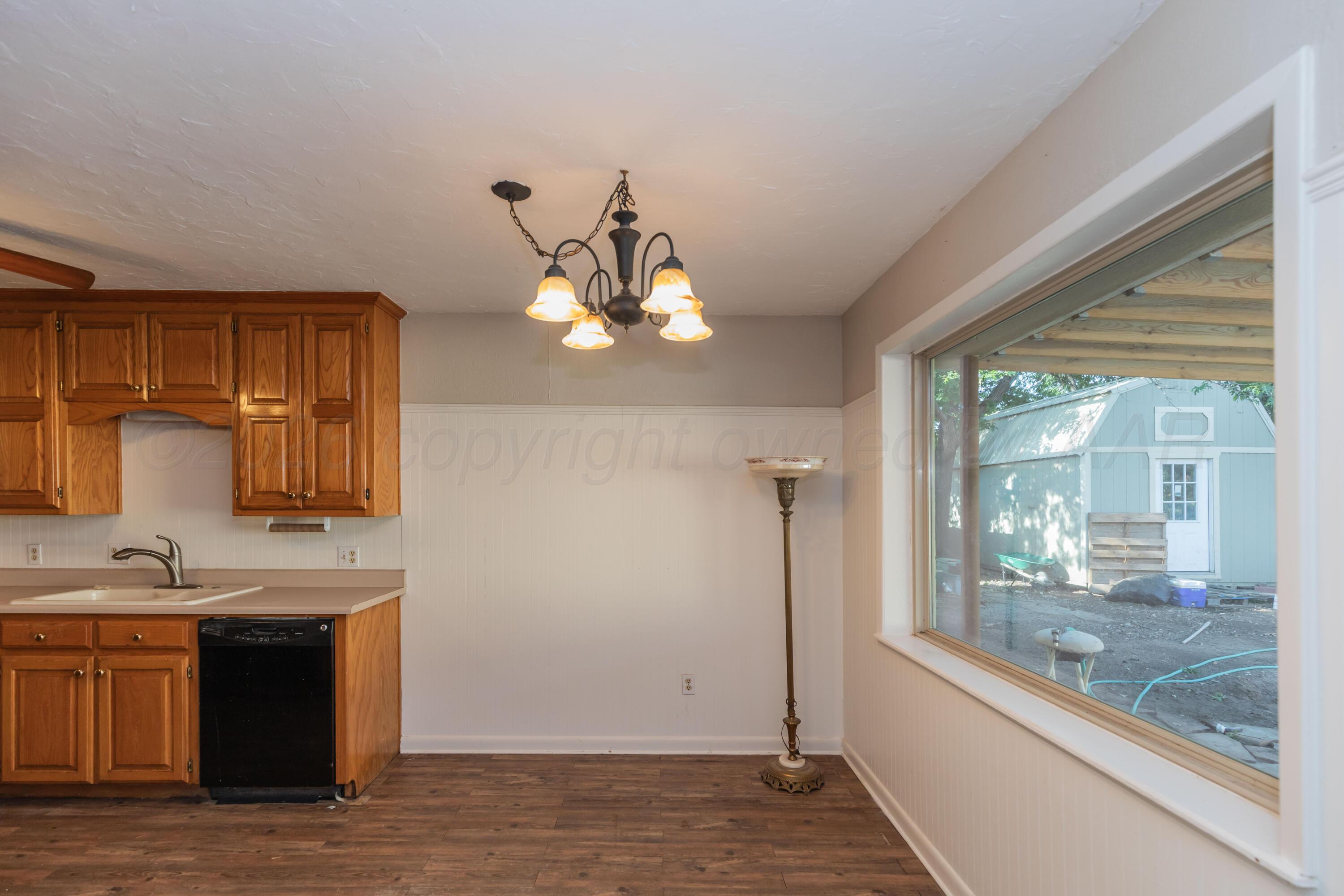 401 Pear Avenue Property Photo 14