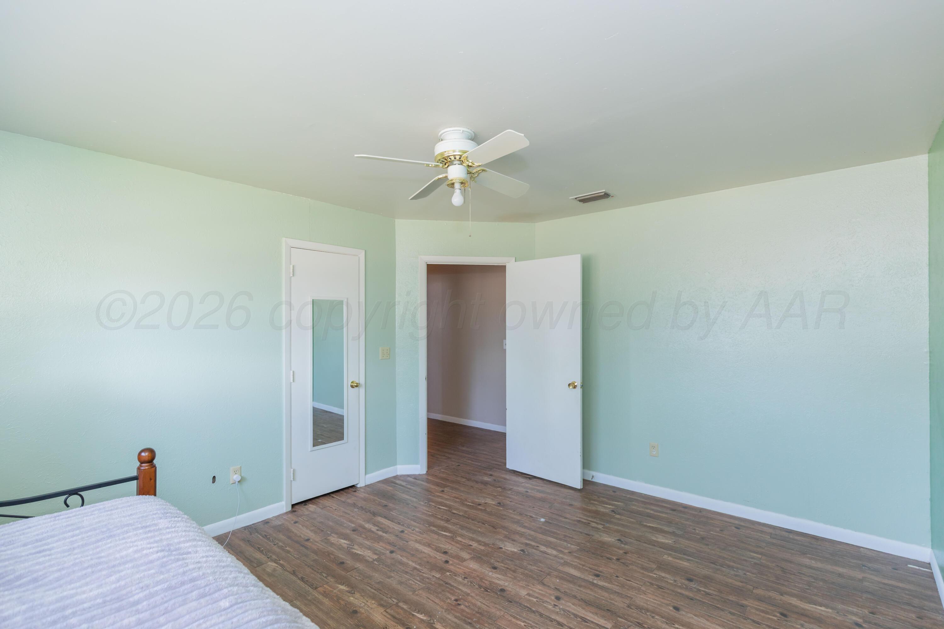 401 Pear Avenue Property Photo 26