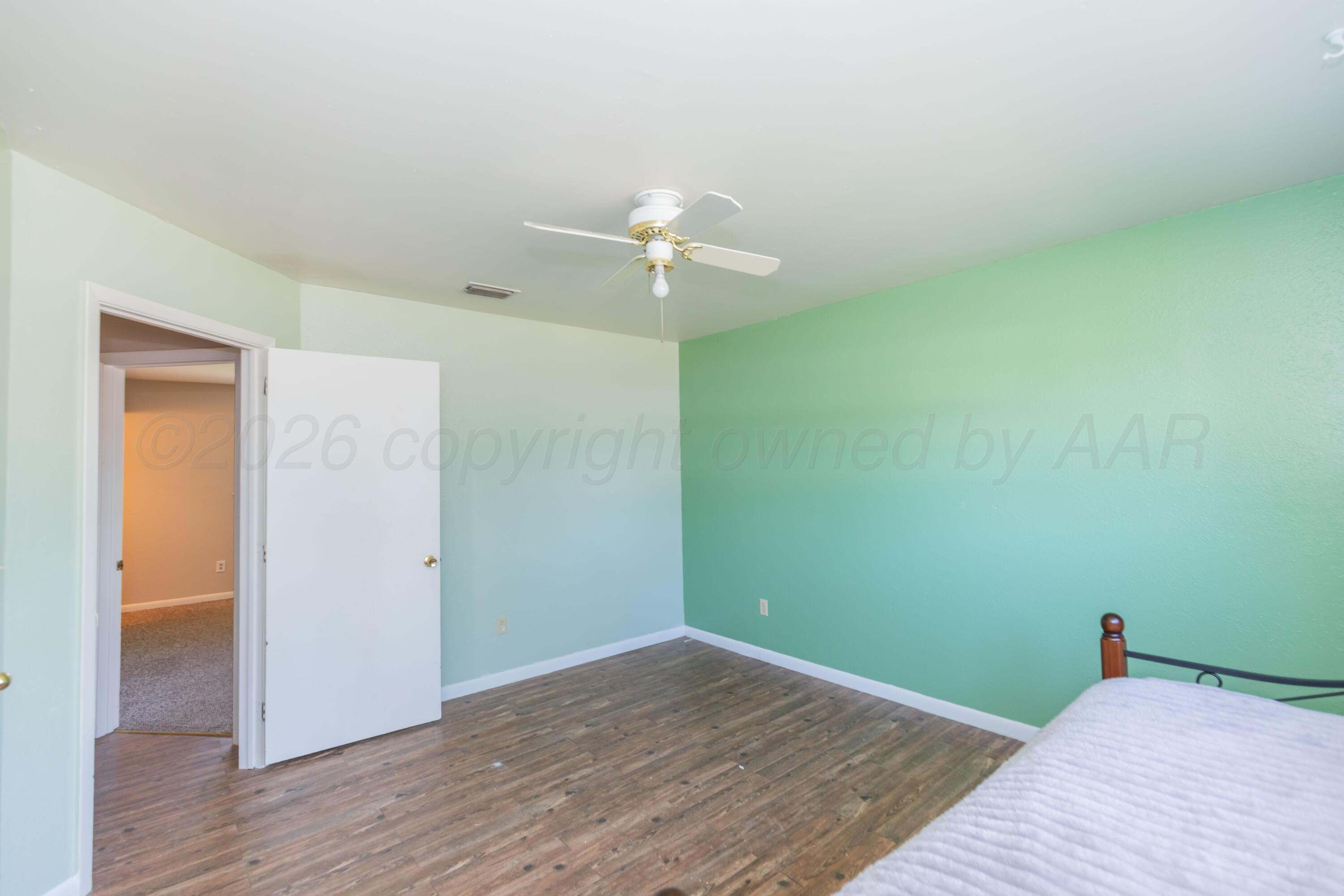 401 Pear Avenue Property Photo 27