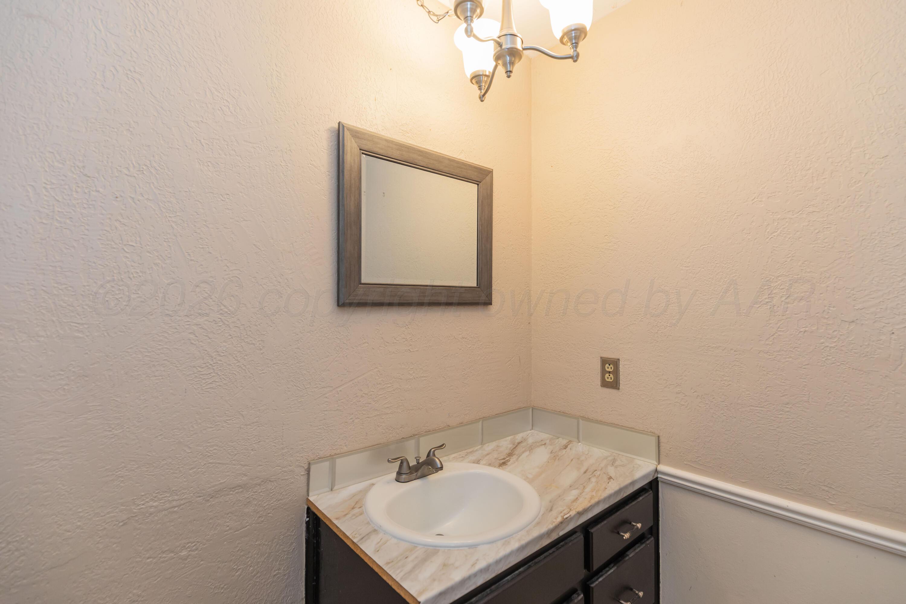 401 Pear Avenue Property Photo 29