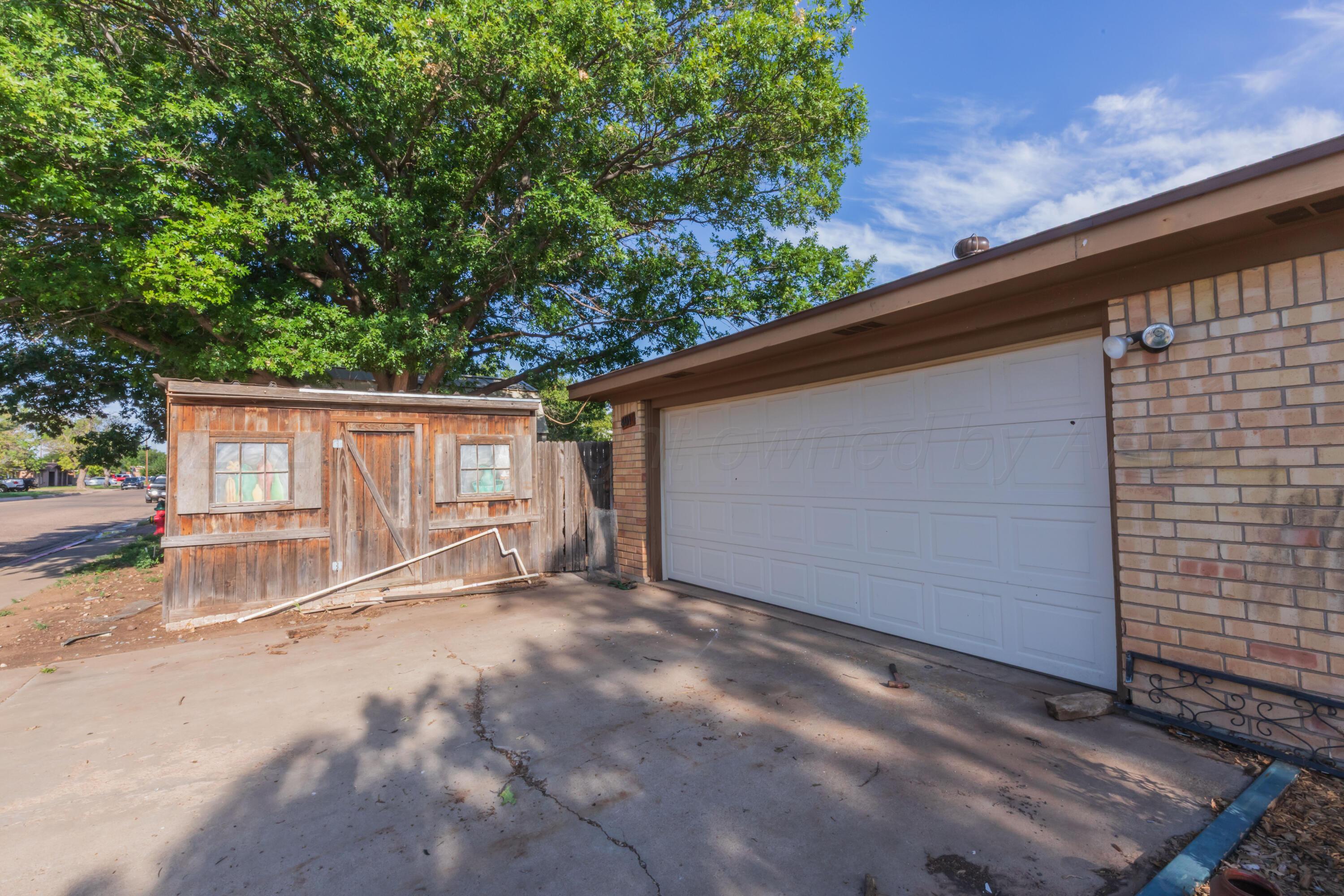 401 Pear Avenue Property Photo 33