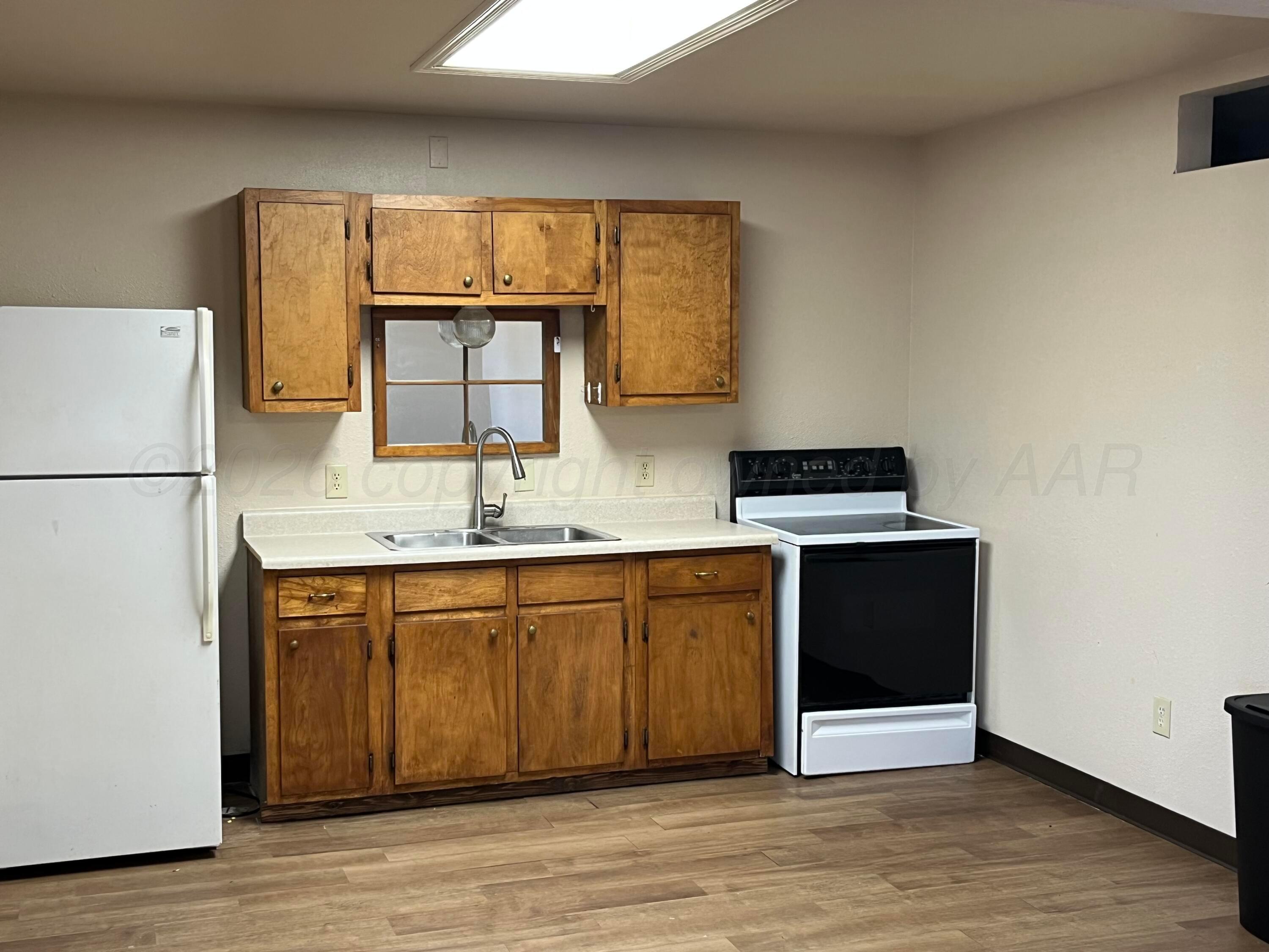 425 Main Street Property Photo 3