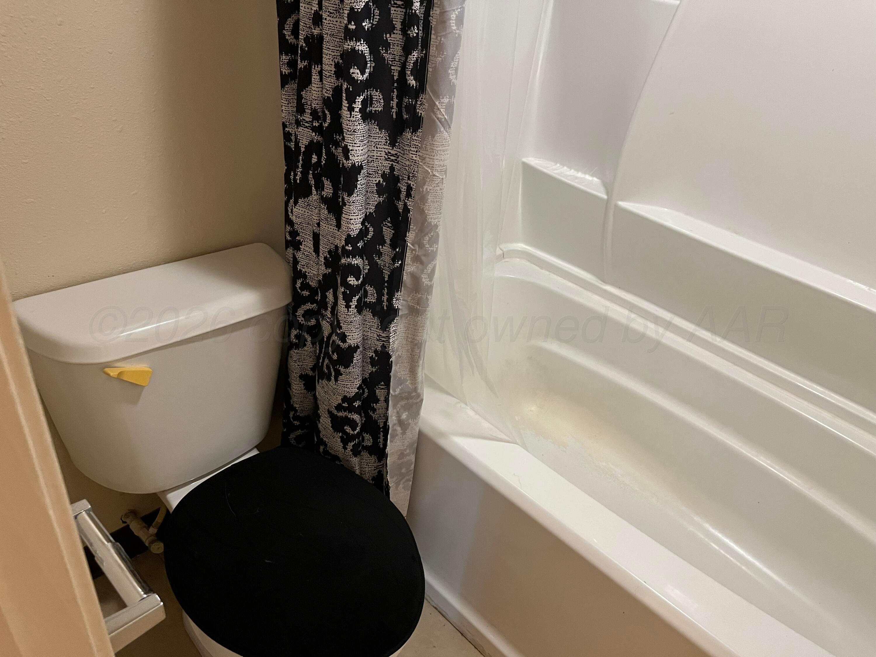 425 Main Street Property Photo 15