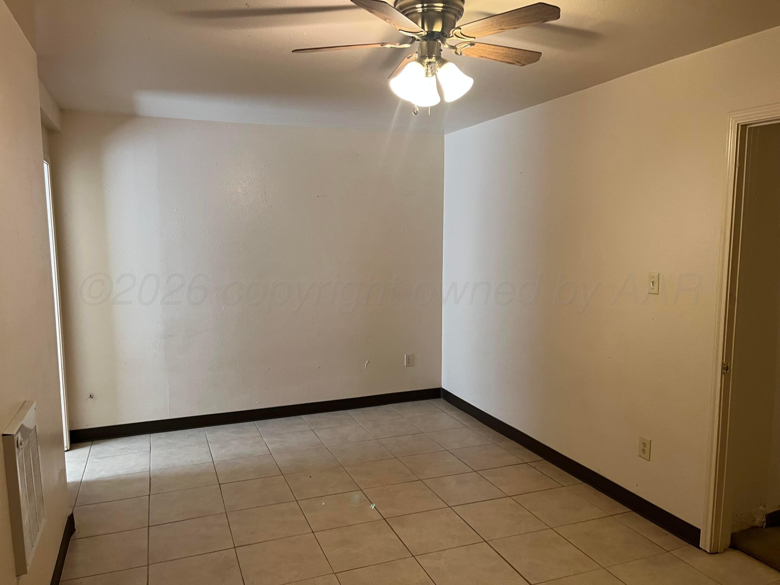 425 Main Street Property Photo 16