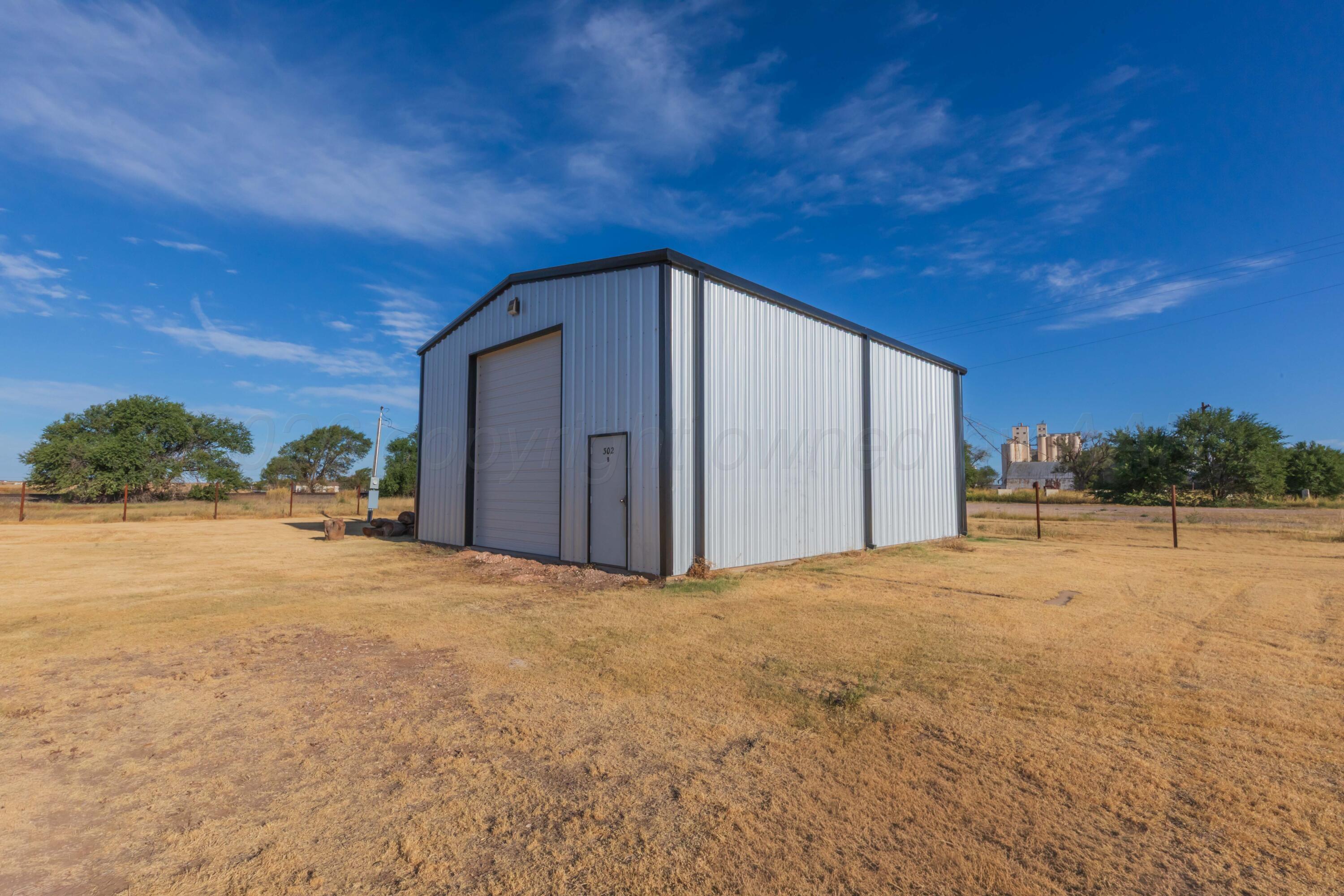 302 S Tallmage Avenue Property Photo 1