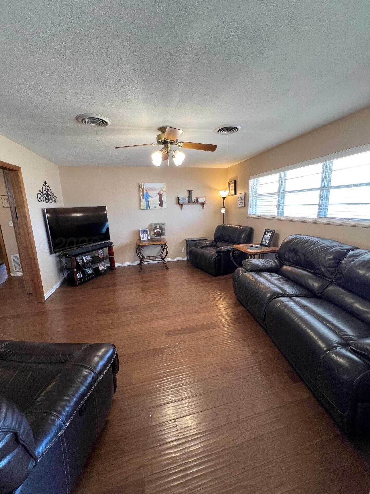 401 Purnell Avenue Property Photo 6