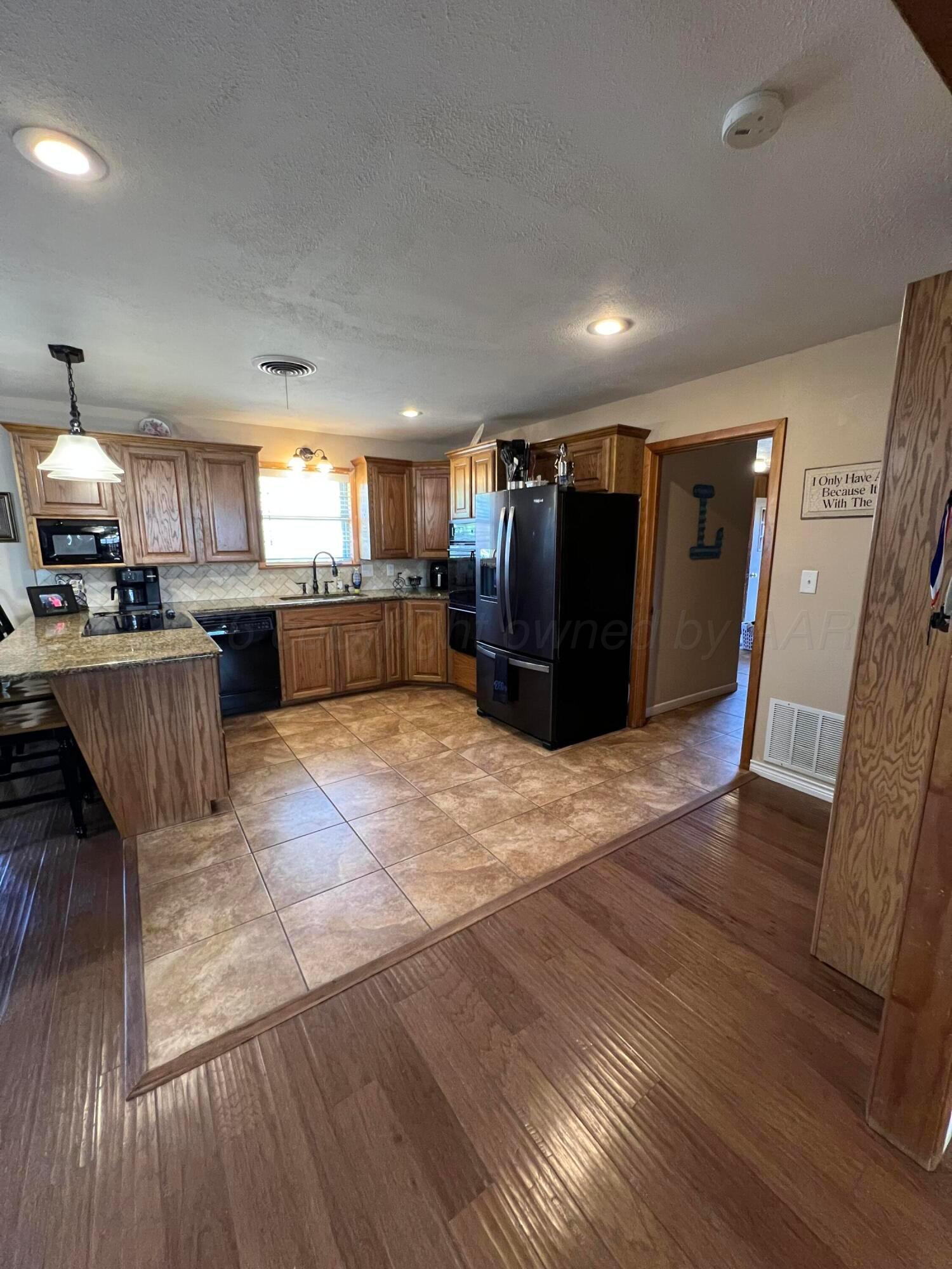 401 Purnell Avenue Property Photo 8