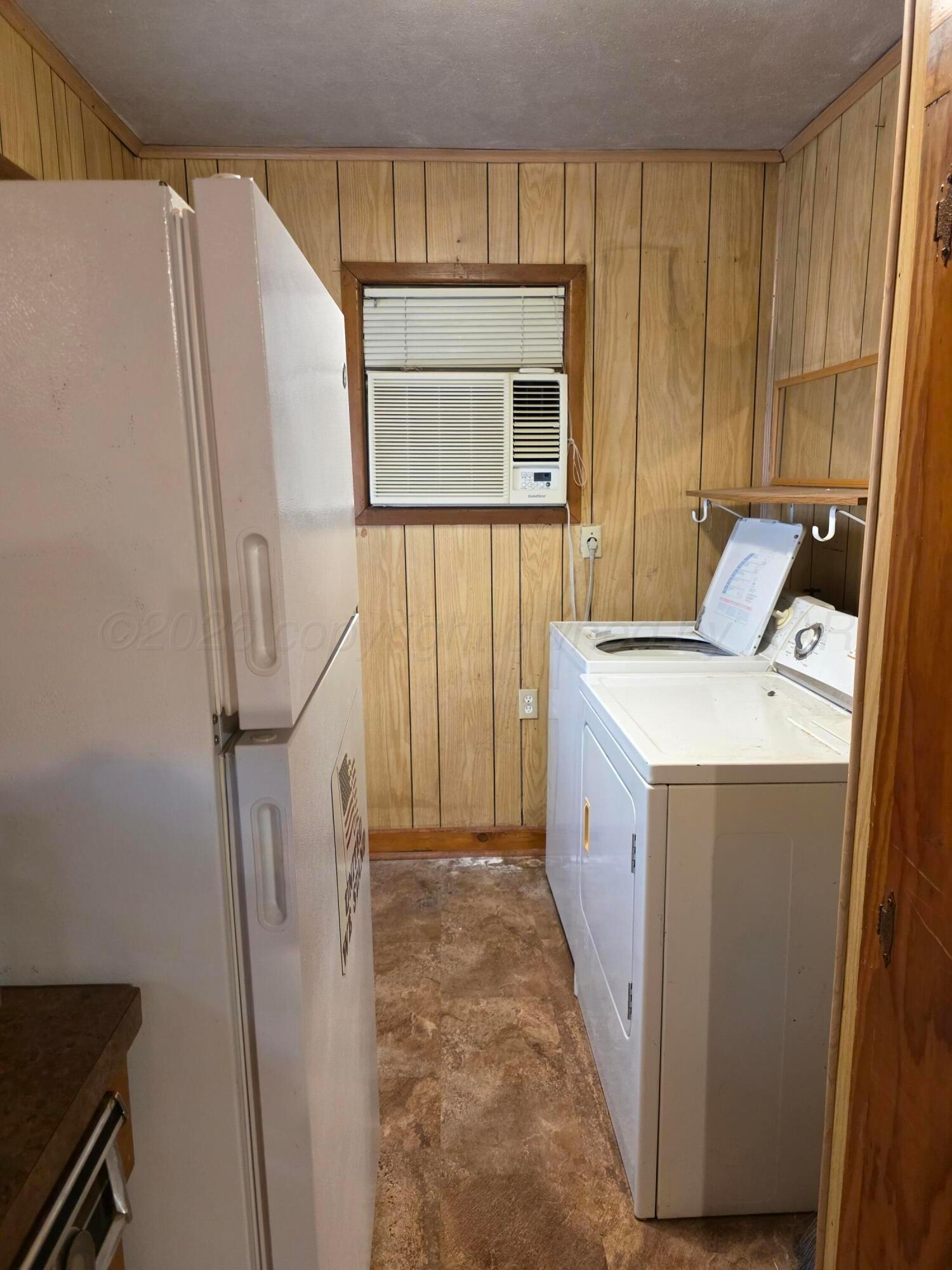 1021 Backus Street Property Photo 14