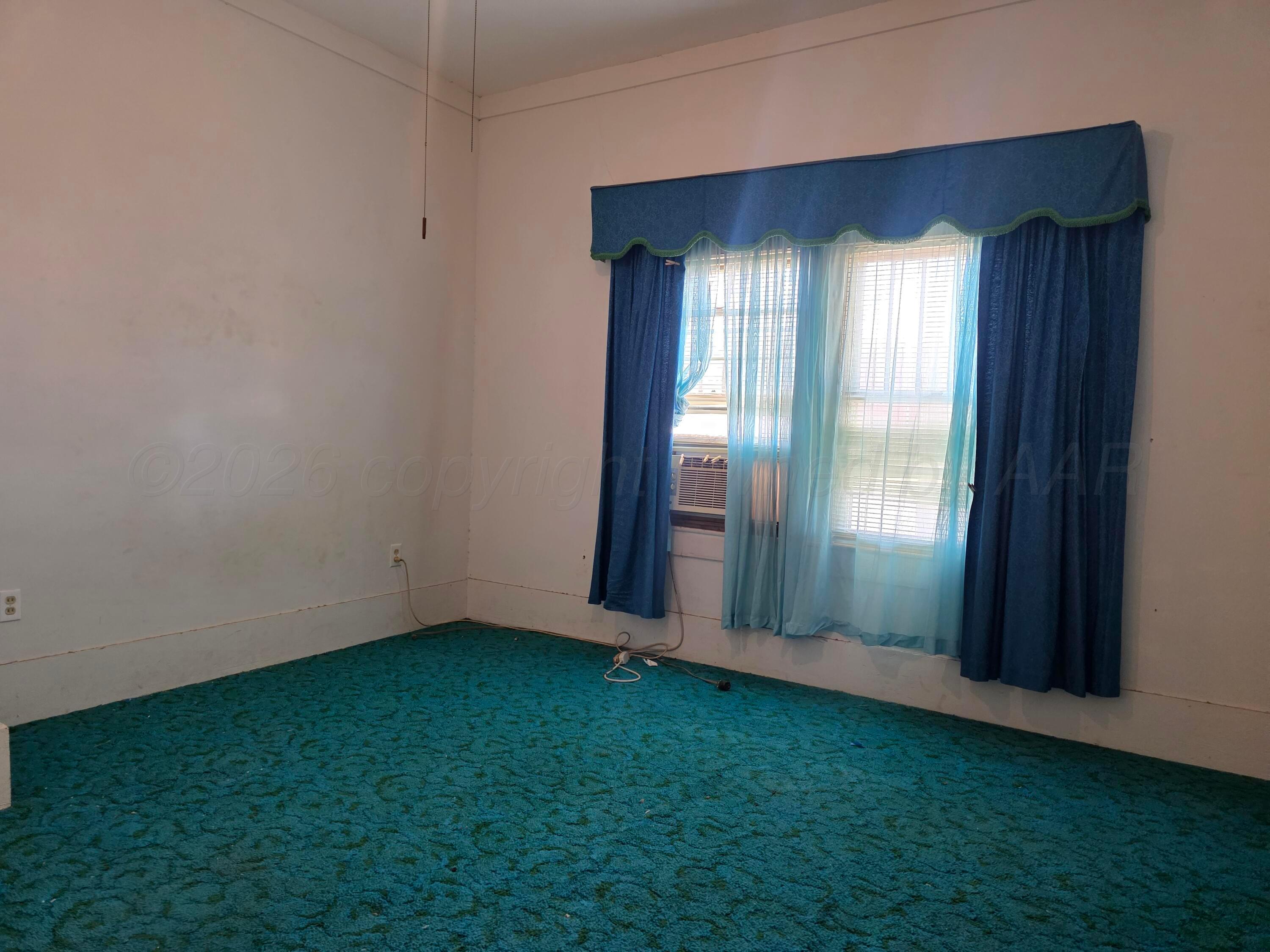 1021 Backus Street Property Photo 18