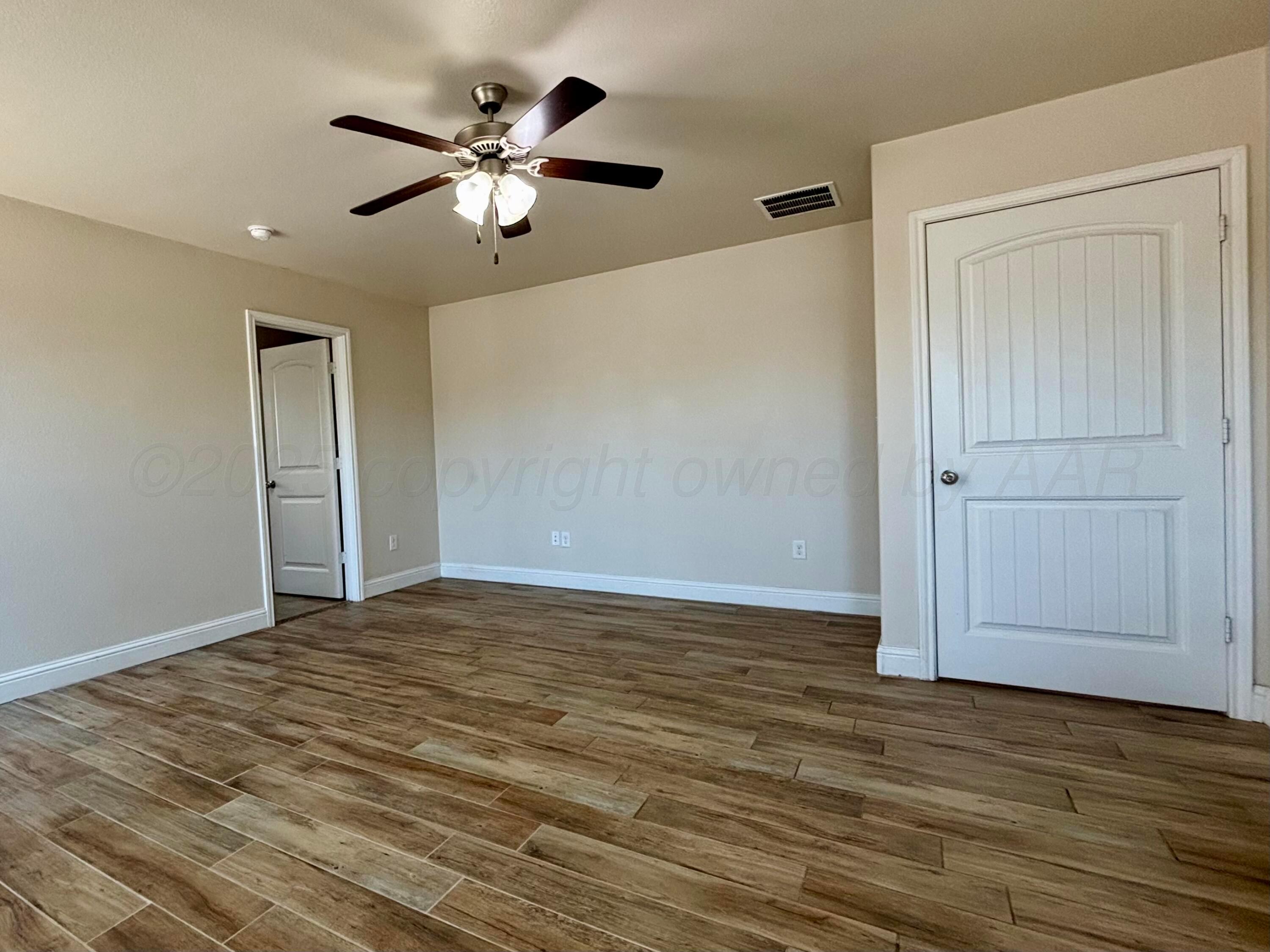 9407 Cagle Drive Property Photo 10