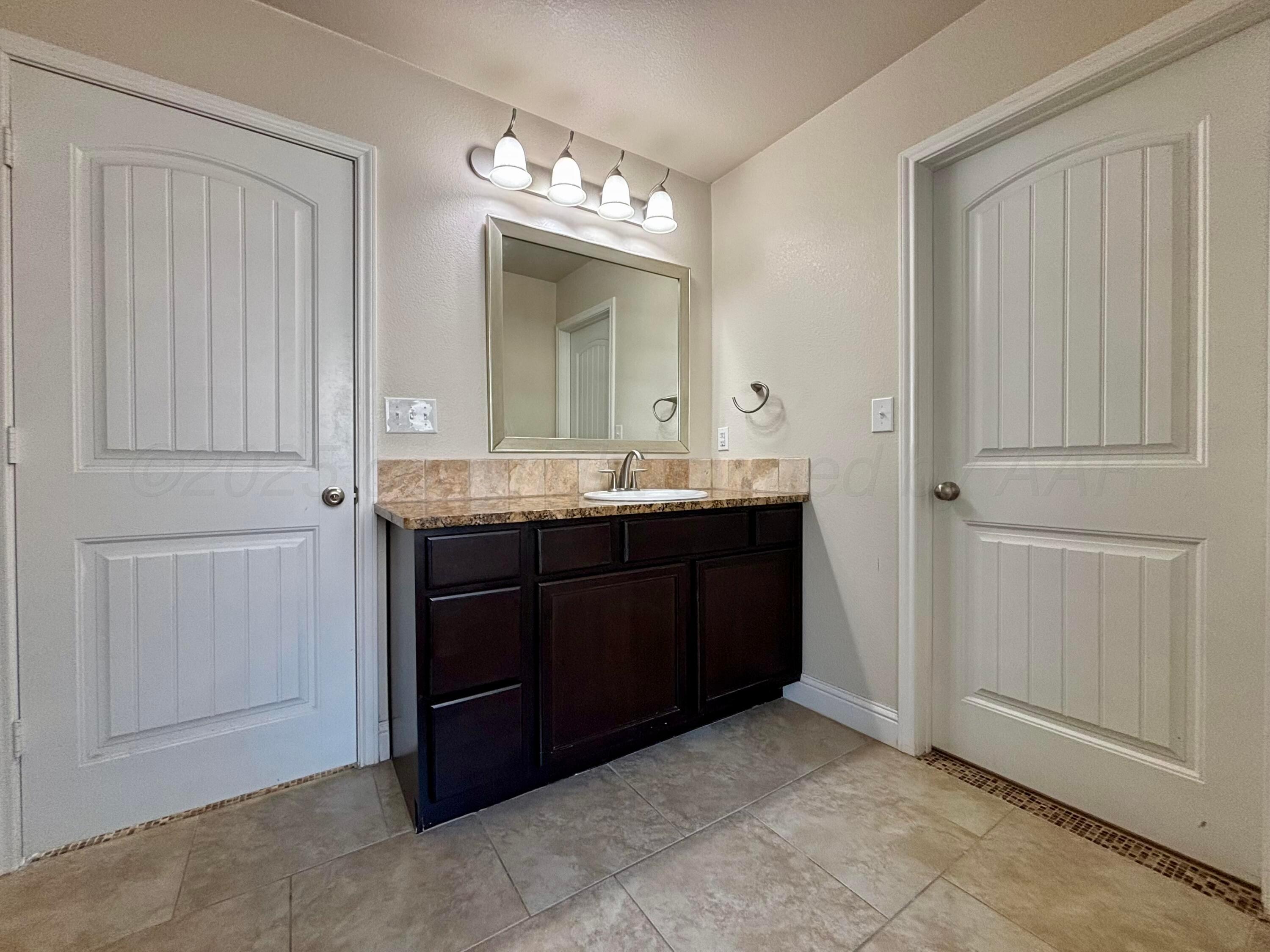9407 Cagle Drive Property Photo 12