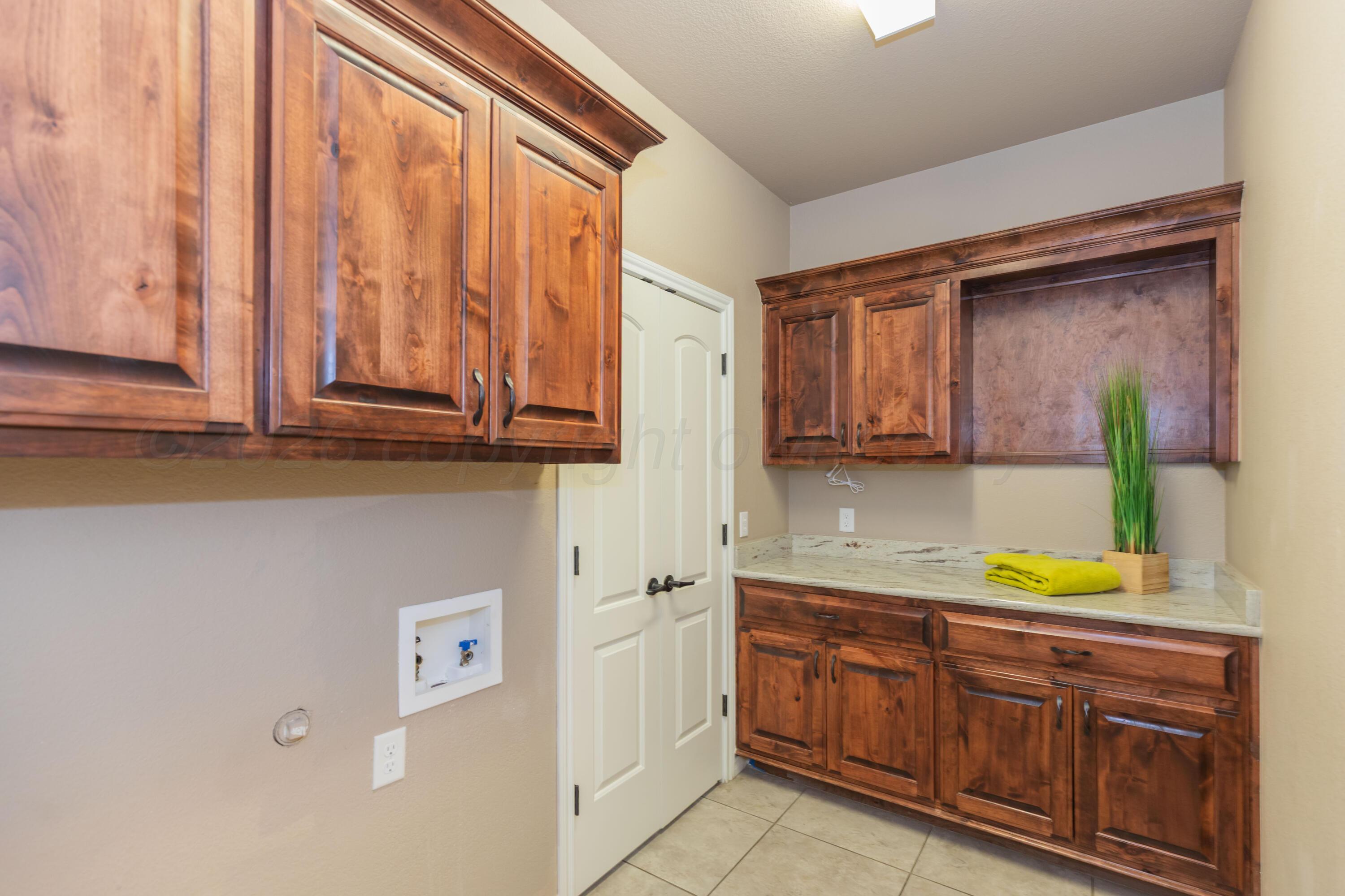 6820 Baccus Drive Property Photo 26