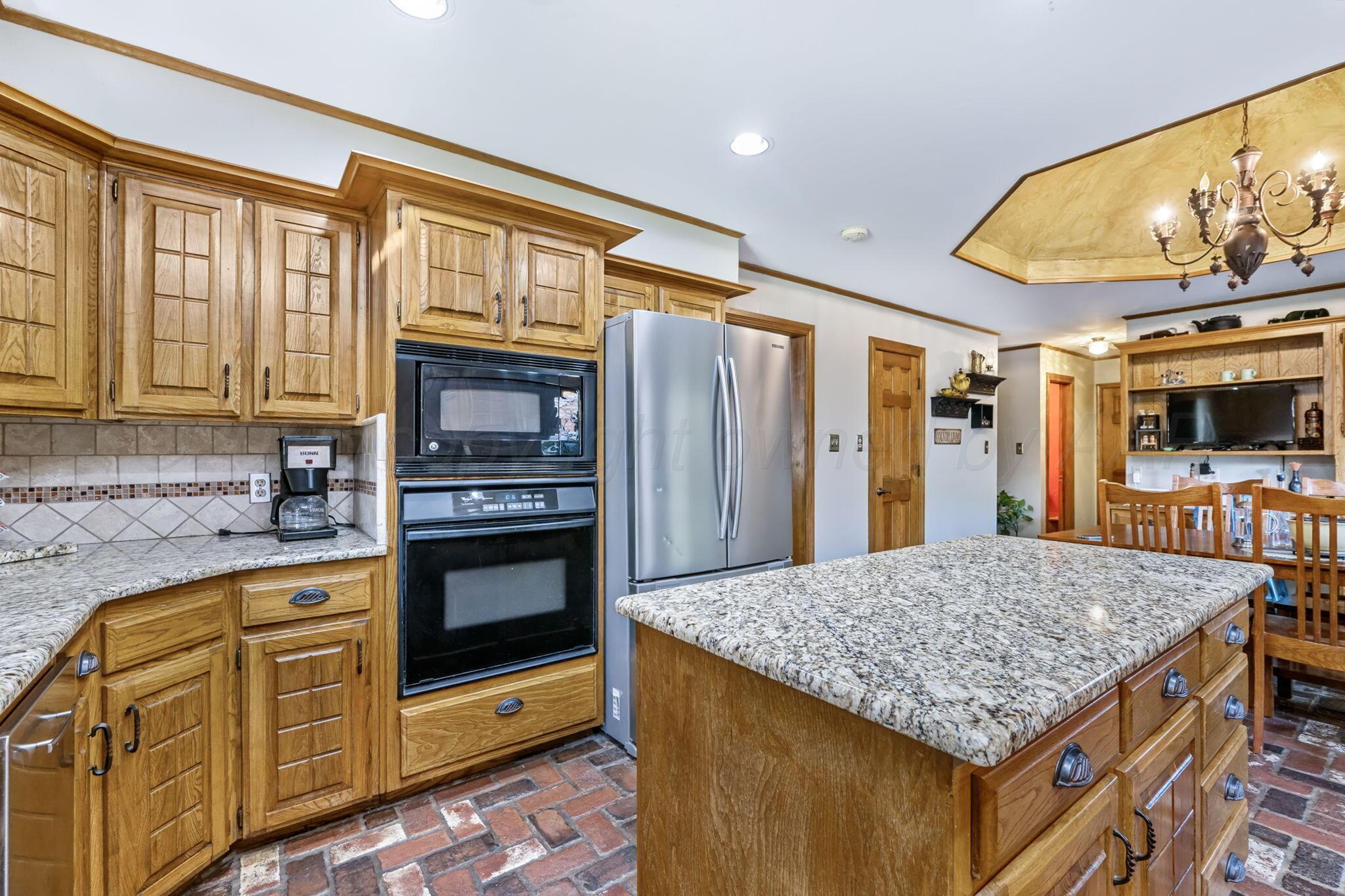 7504 Tripp Avenue Property Photo 10