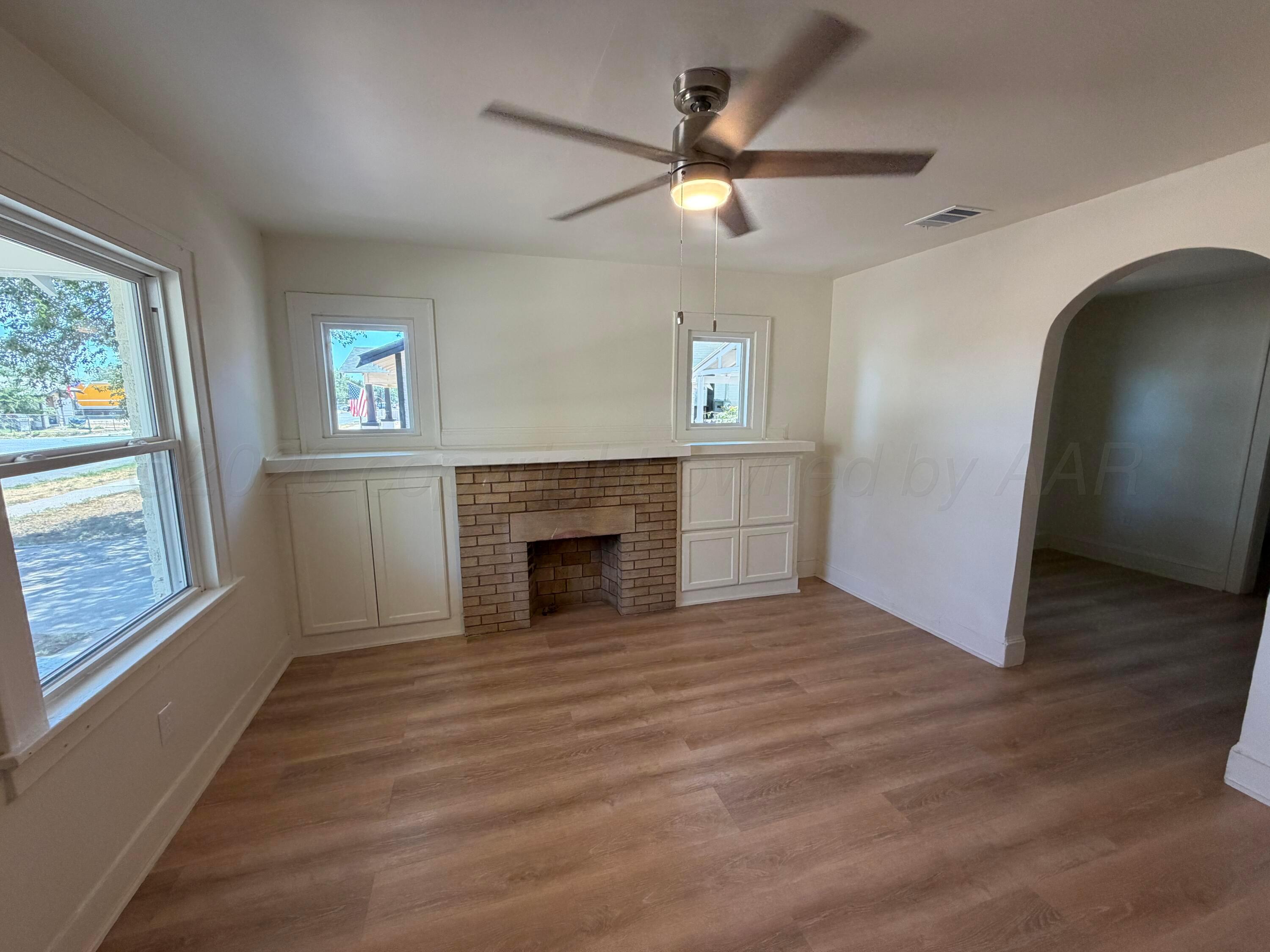 208 S Kentucky Street Property Photo 2