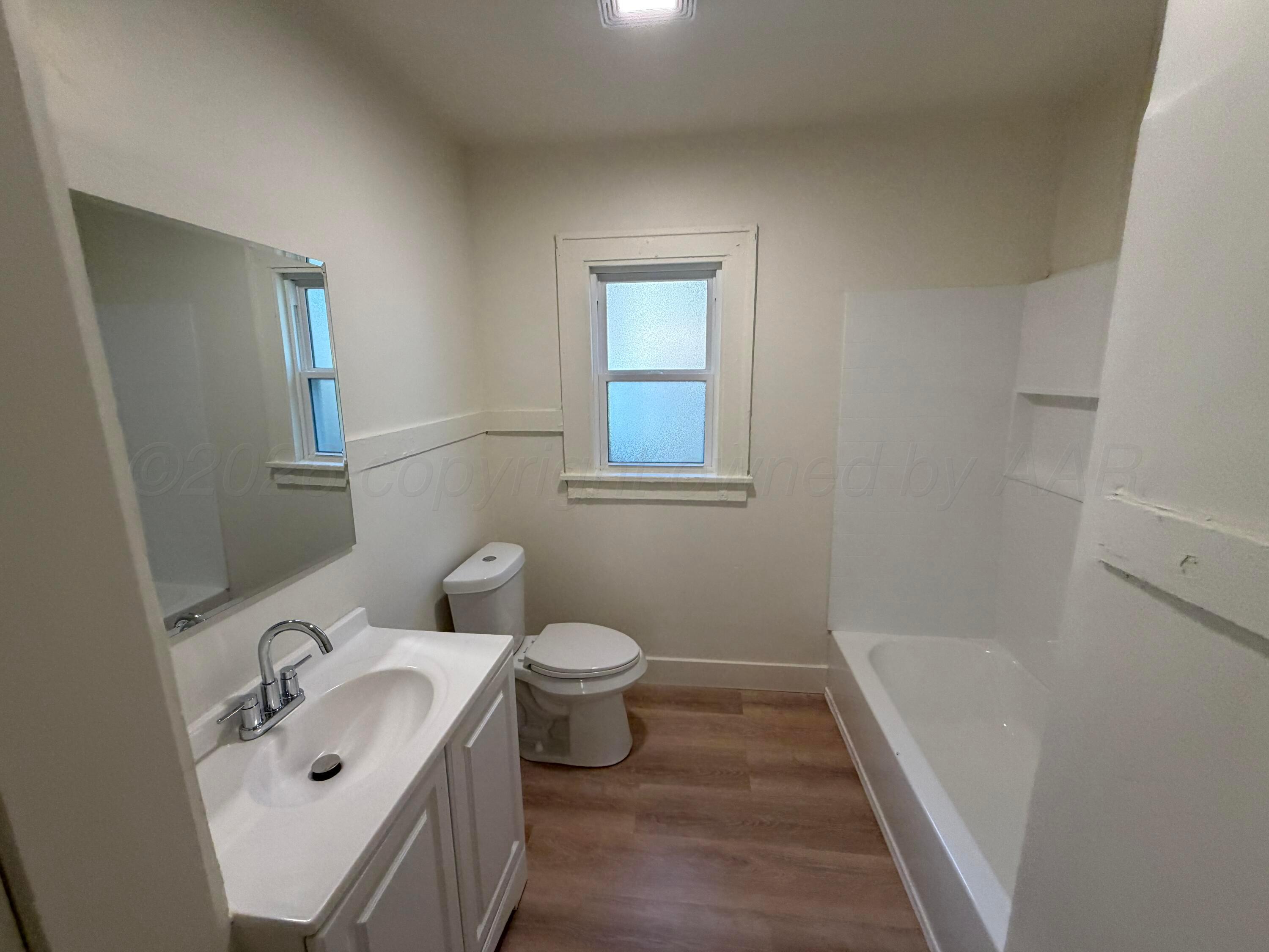 208 S Kentucky Street Property Photo 9