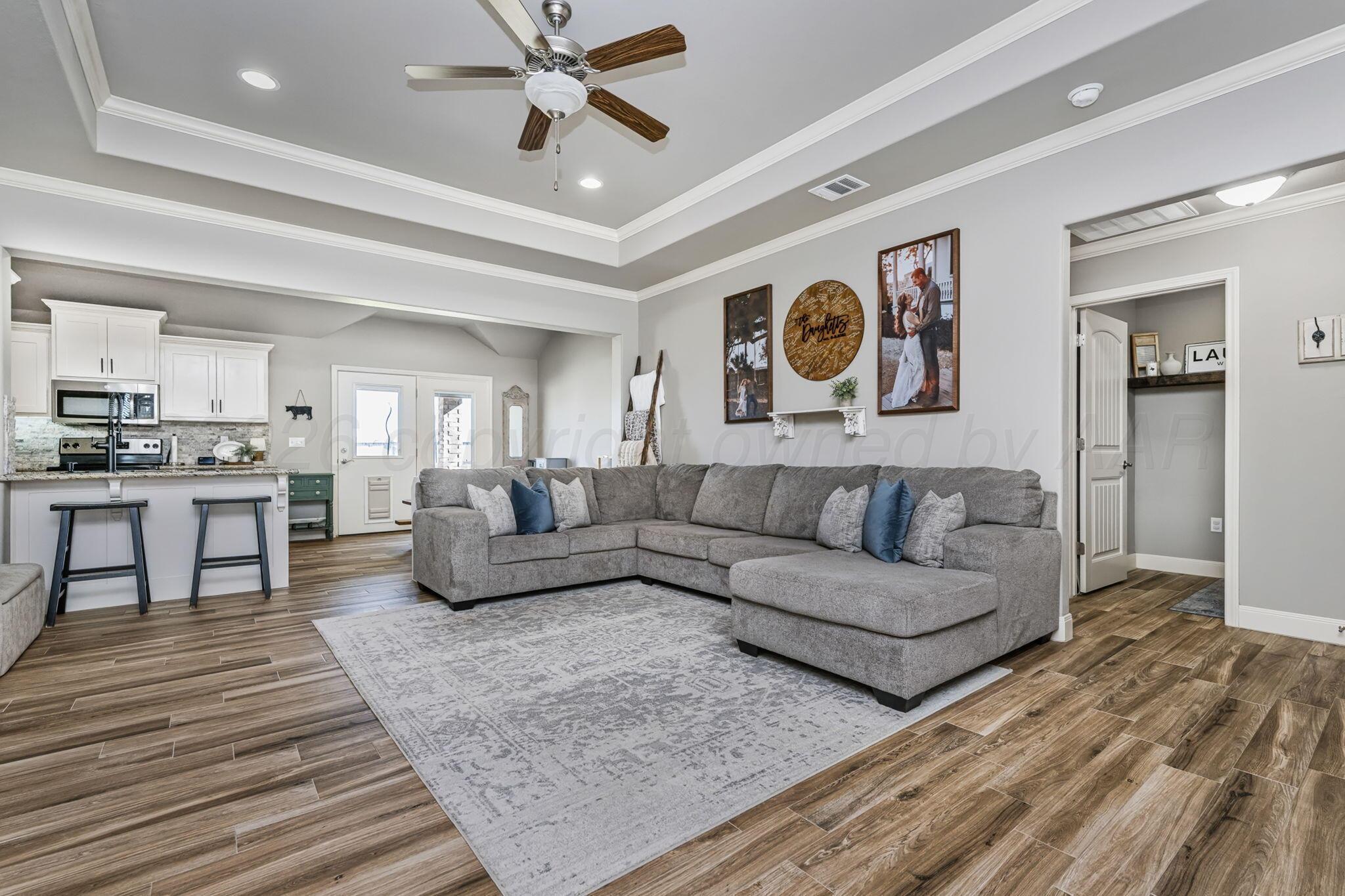 10034 Remington Road Property Photo 4