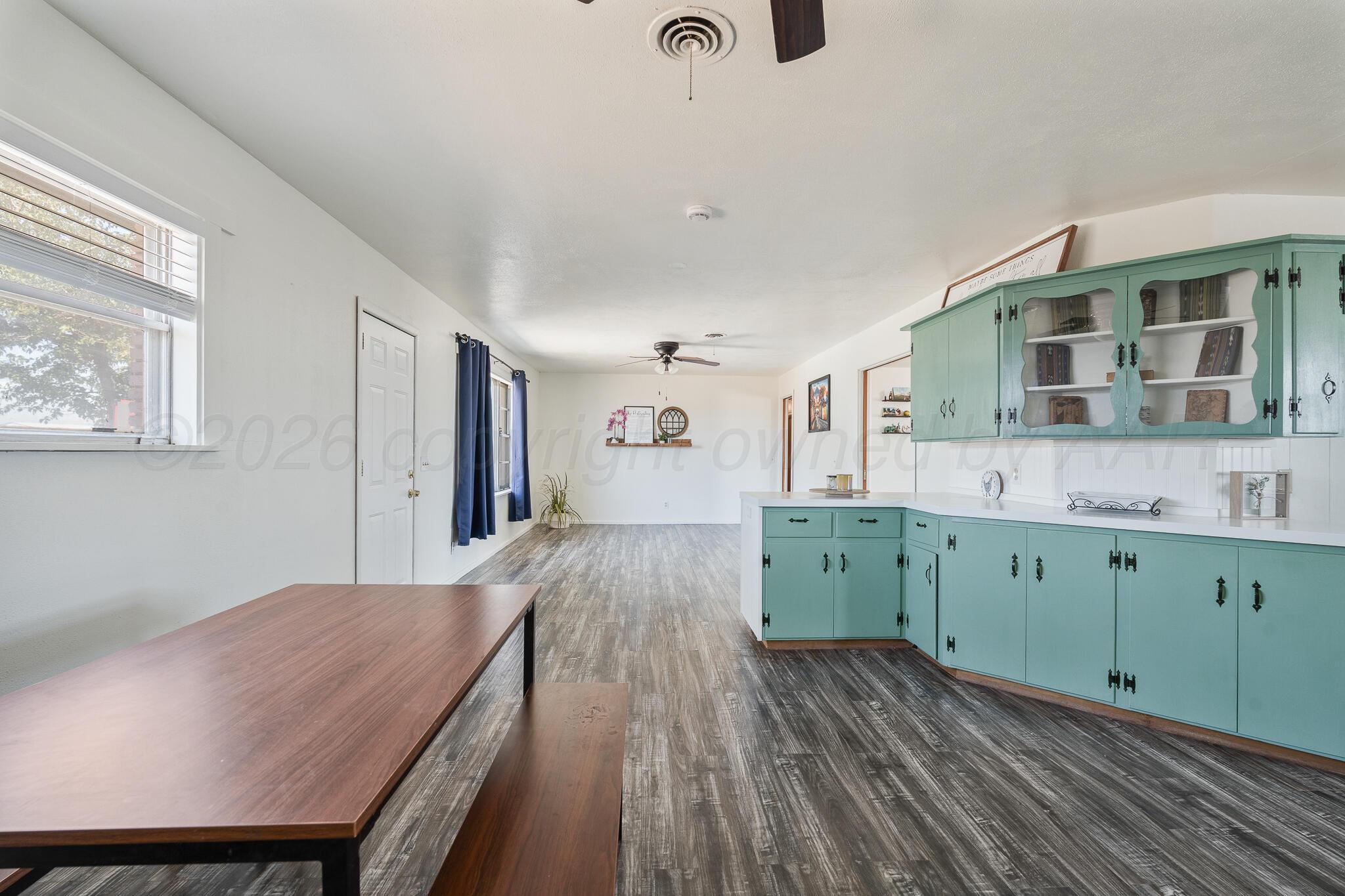 8475 Fm 145 Property Photo 7