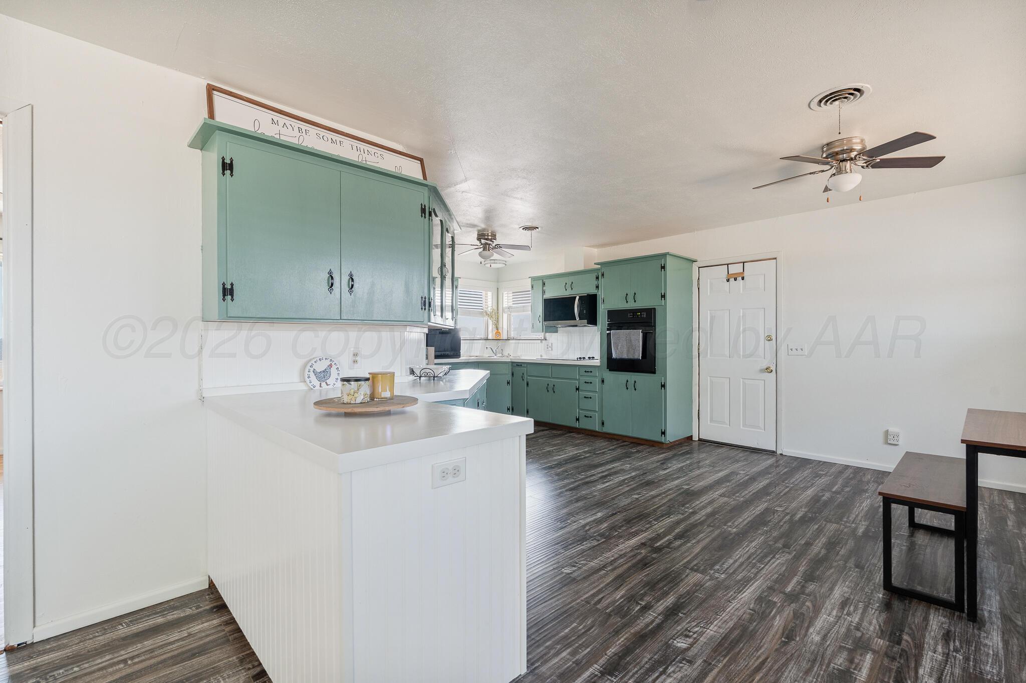 8475 Fm 145 Property Photo 14