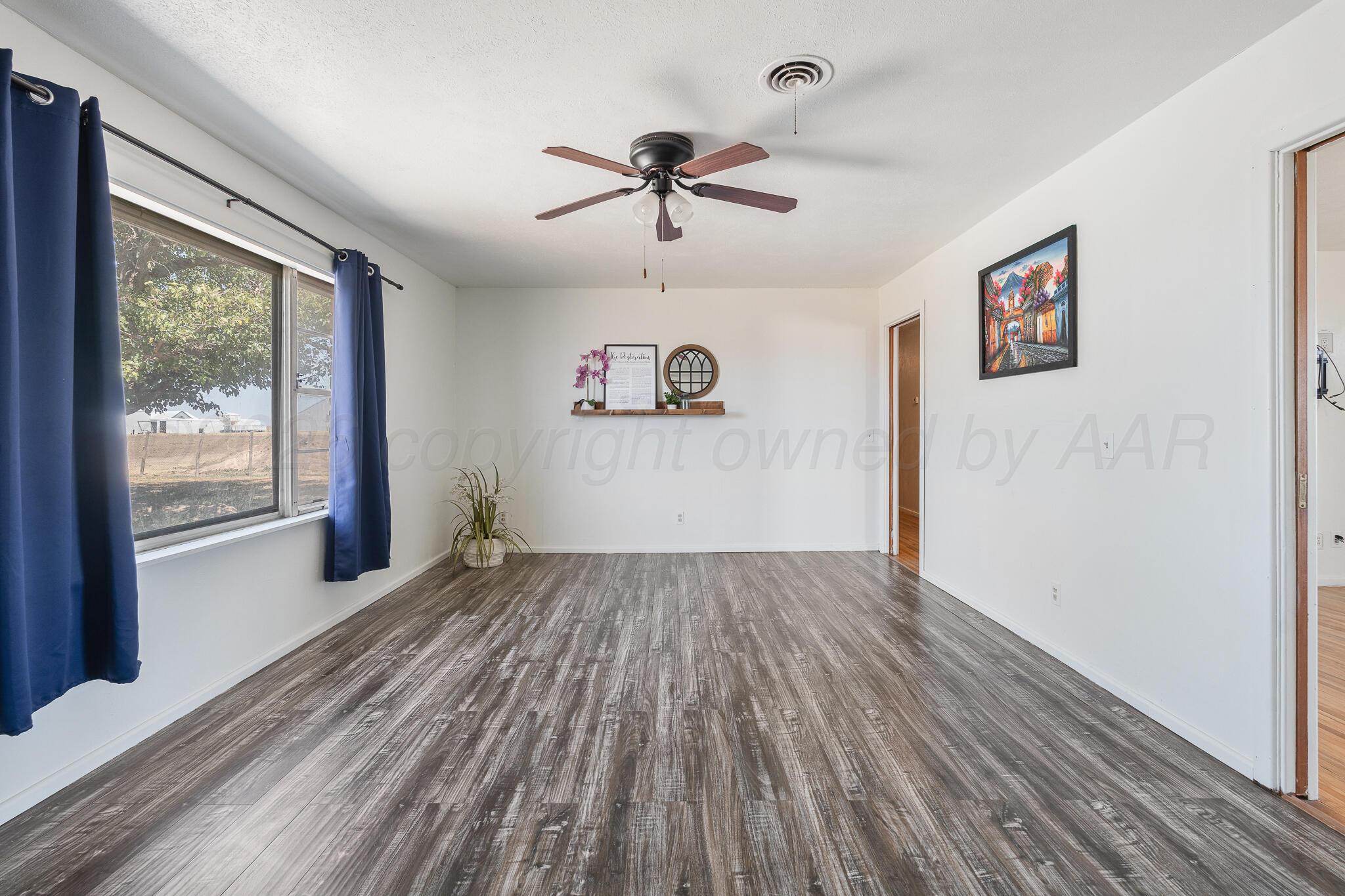 8475 Fm 145 Property Photo 15