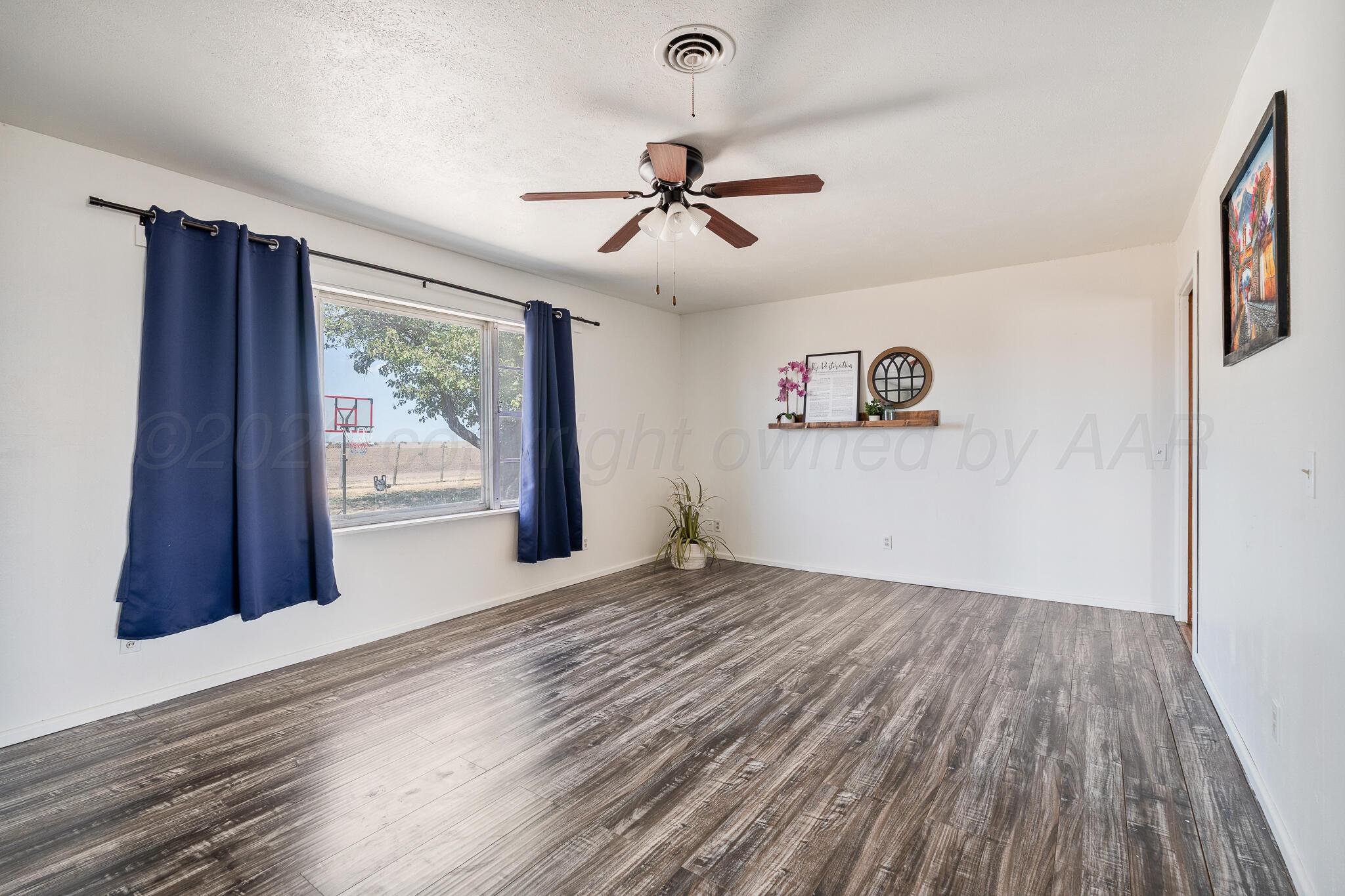 8475 Fm 145 Property Photo 17