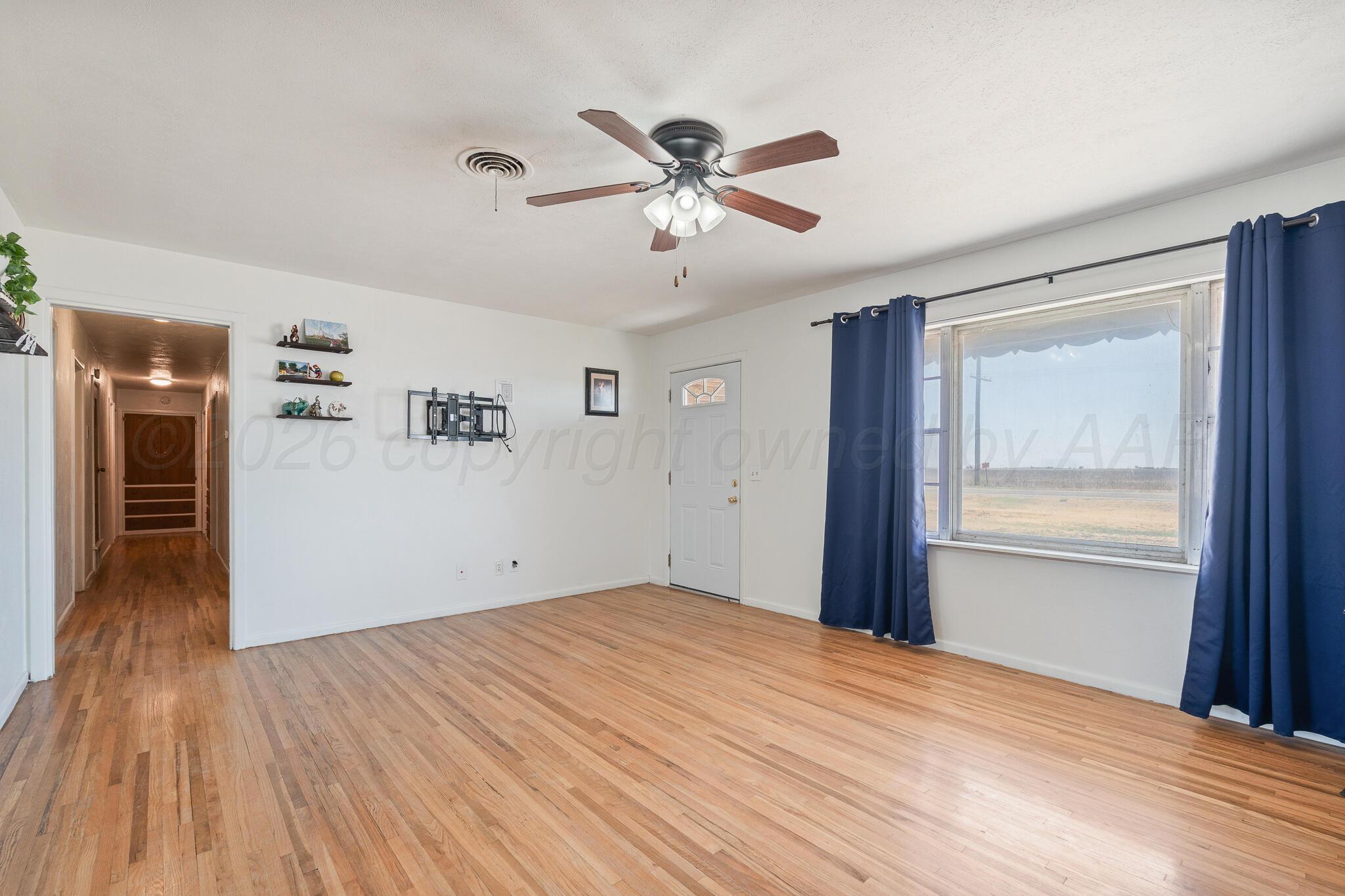8475 Fm 145 Property Photo 18