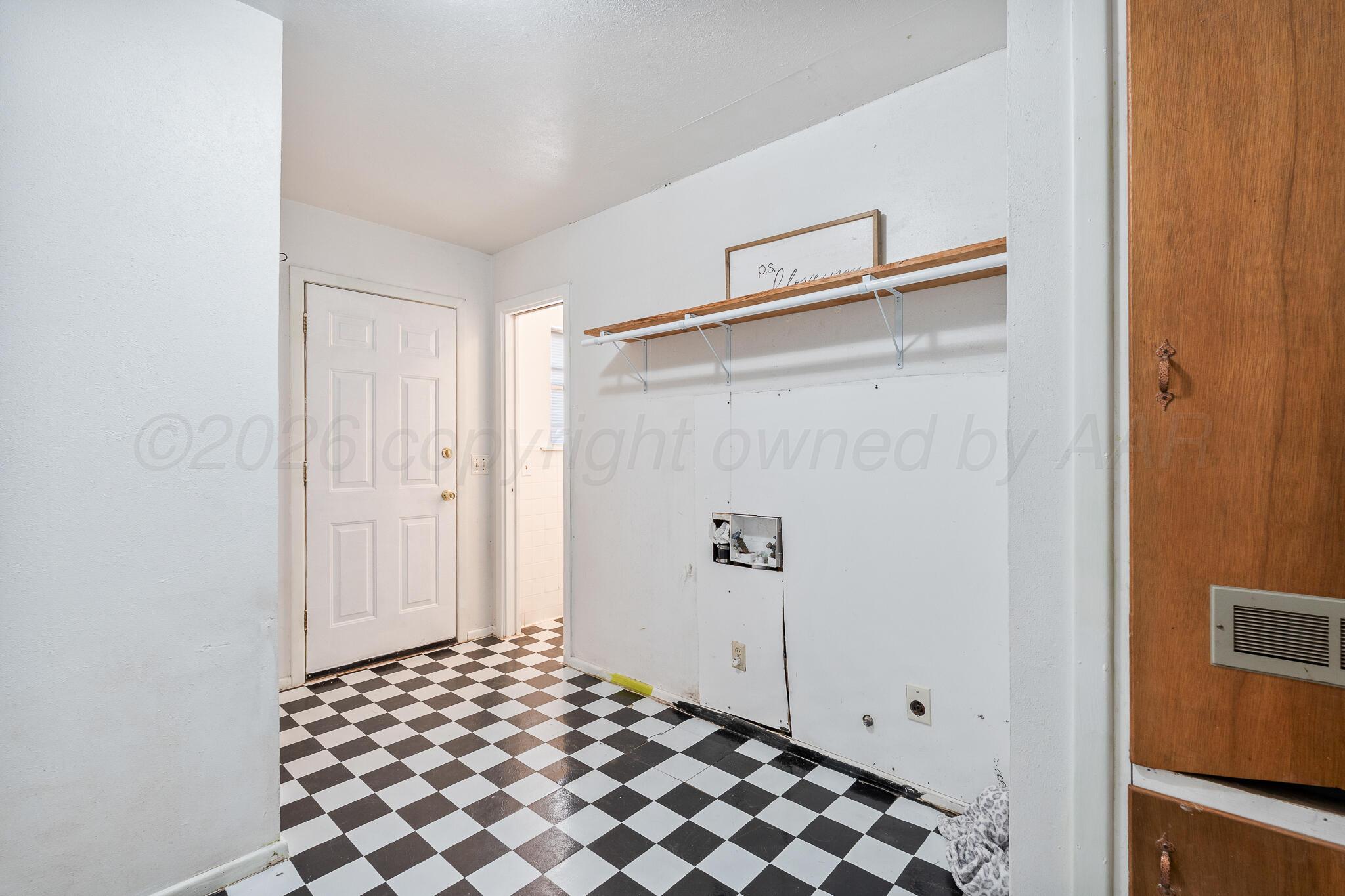 8475 Fm 145 Property Photo 33