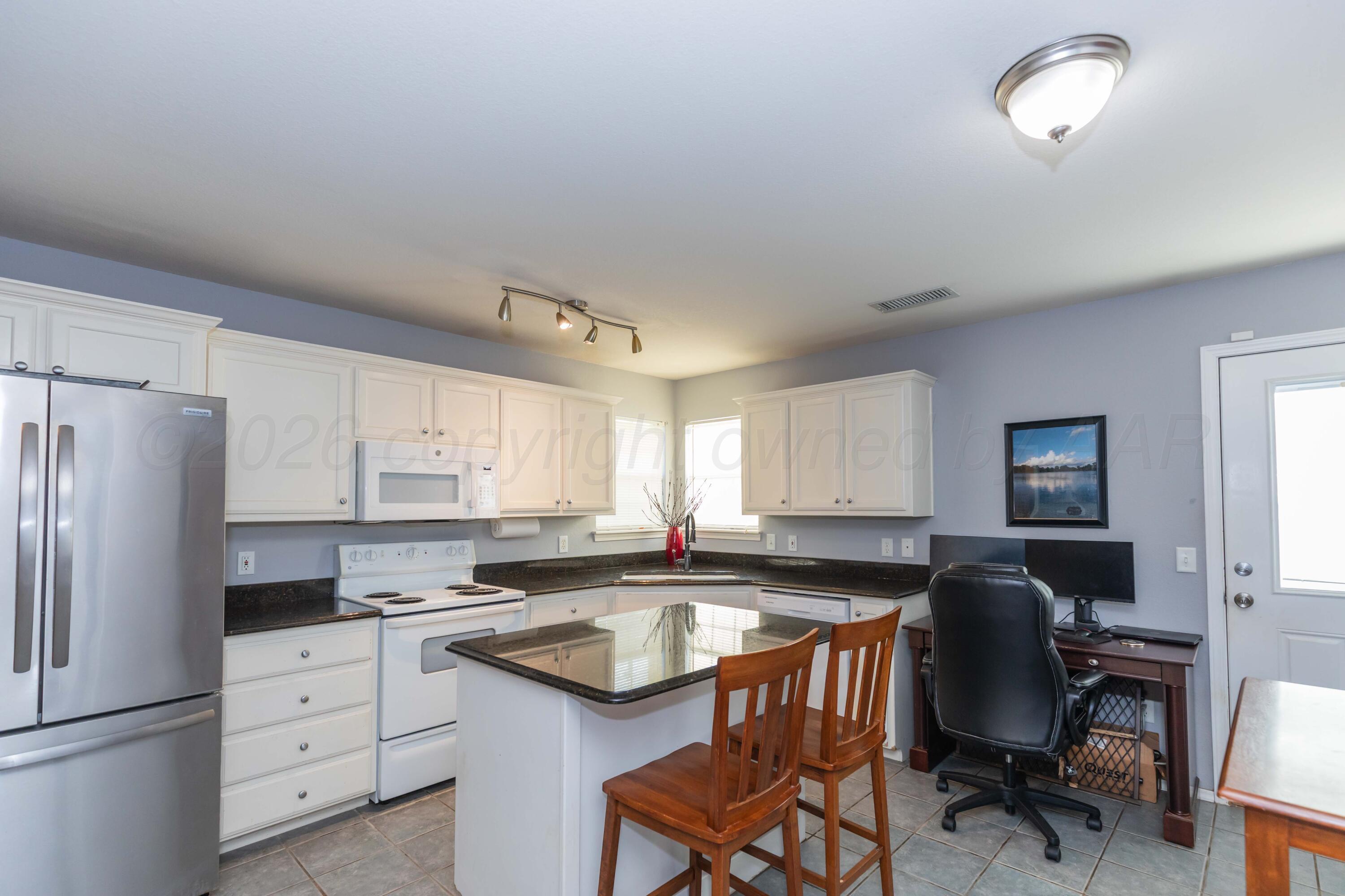 3809 S Williams Street Property Photo 6