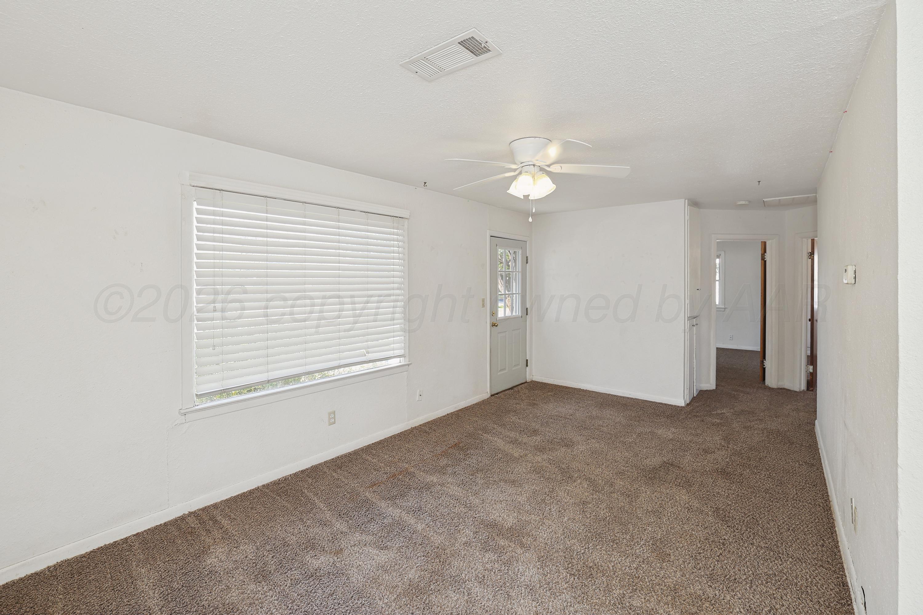 1405 2nd Avenue Property Photo 4