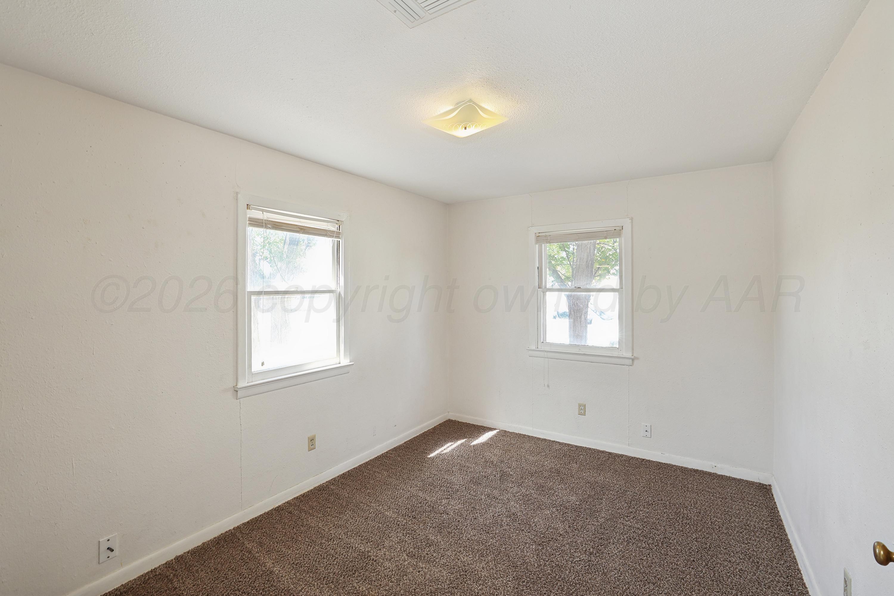 1405 2nd Avenue Property Photo 7