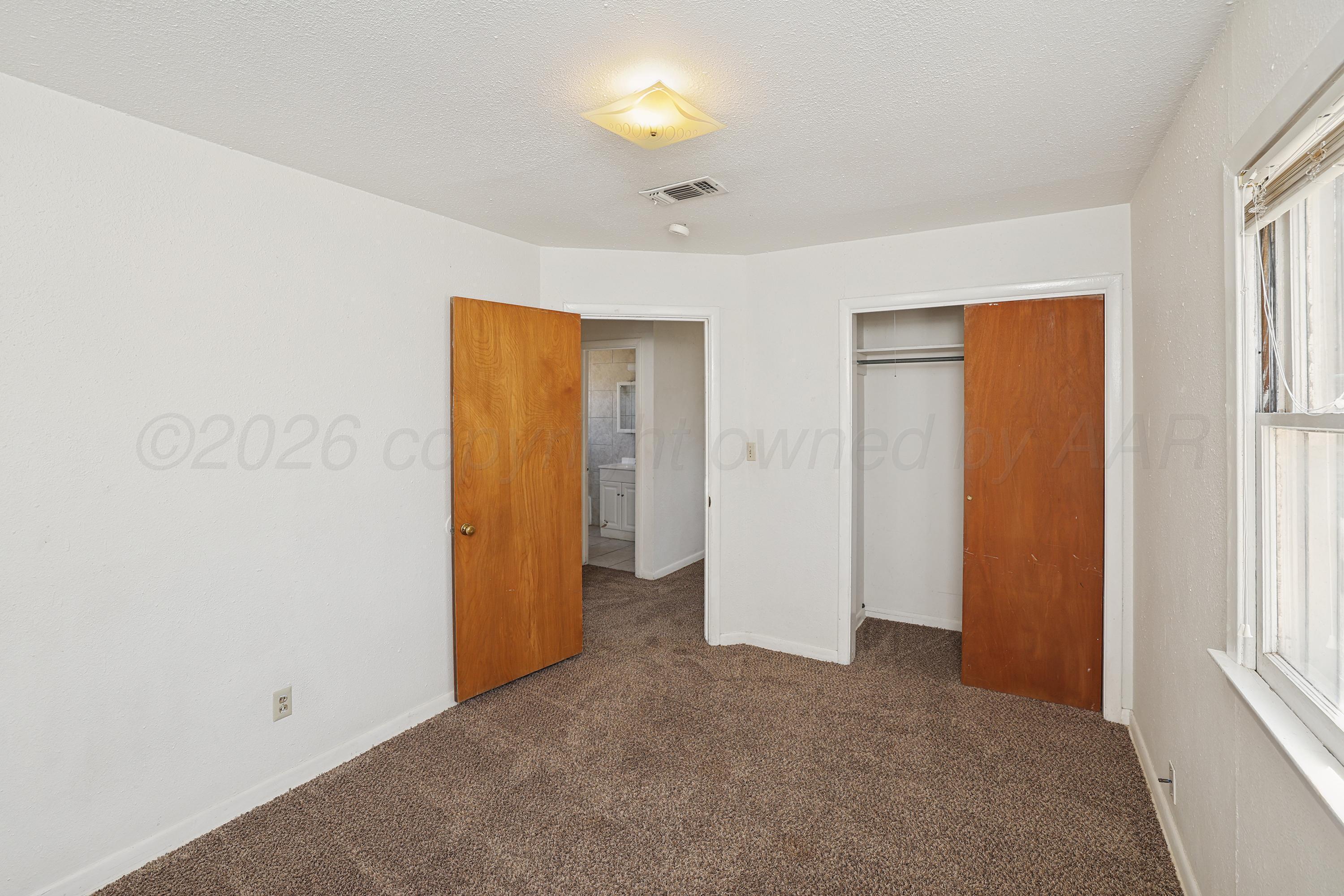 1405 2nd Avenue Property Photo 8
