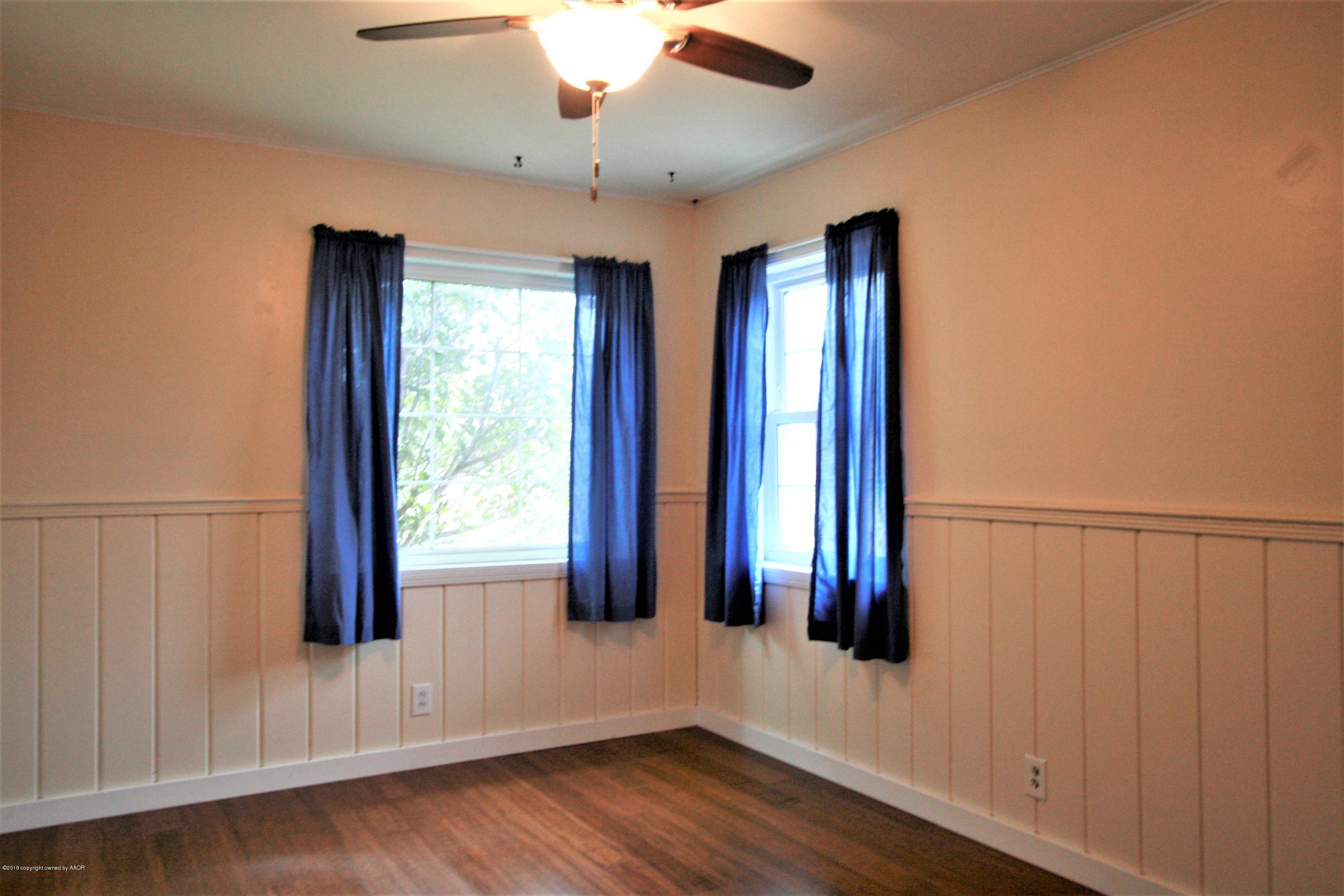 3715 Lenwood Drive Property Photo 10