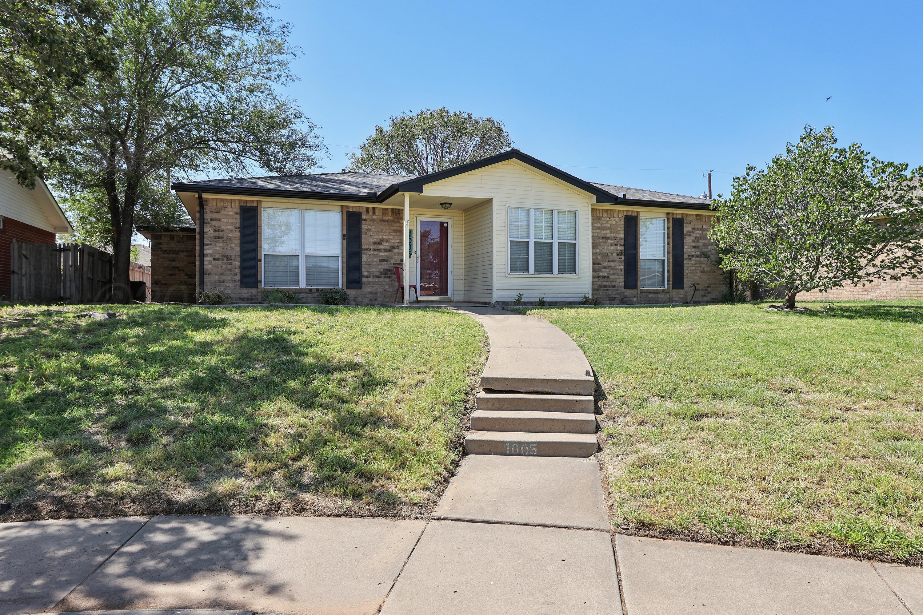 1005 STERLING Drive Property Photo 1