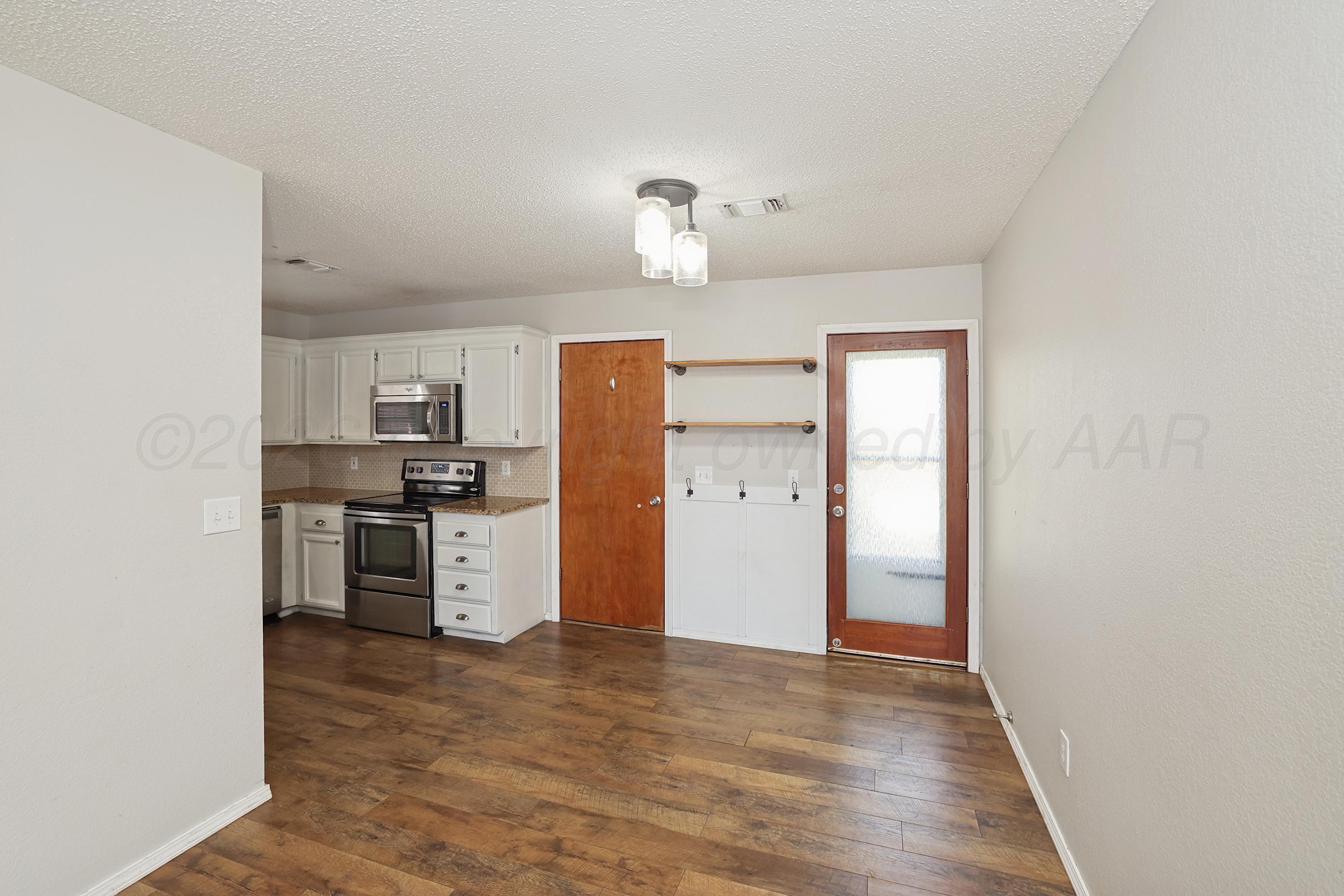 1005 Sterling Drive Property Photo 5